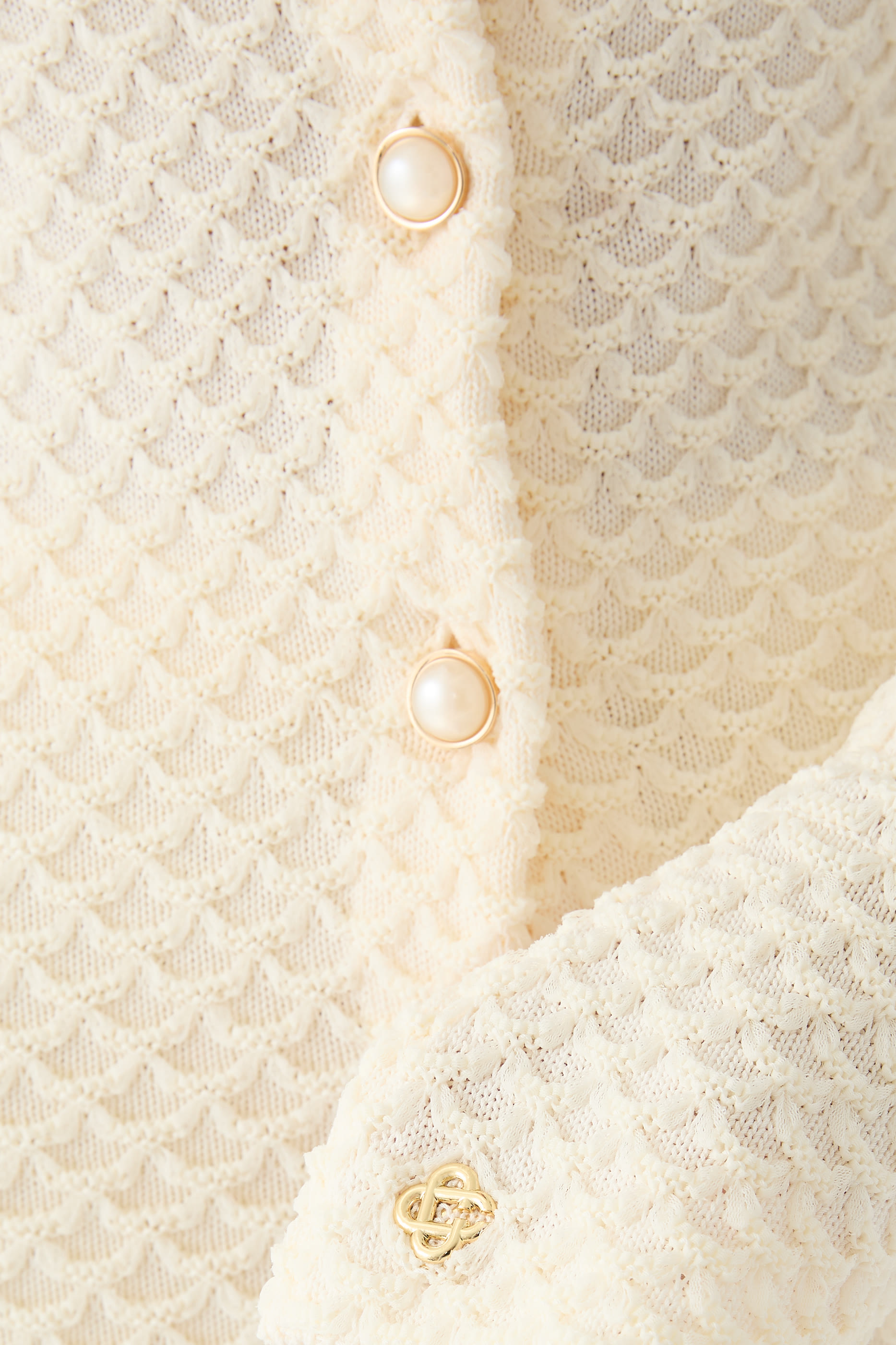 قميص منسوج بارز الملمس