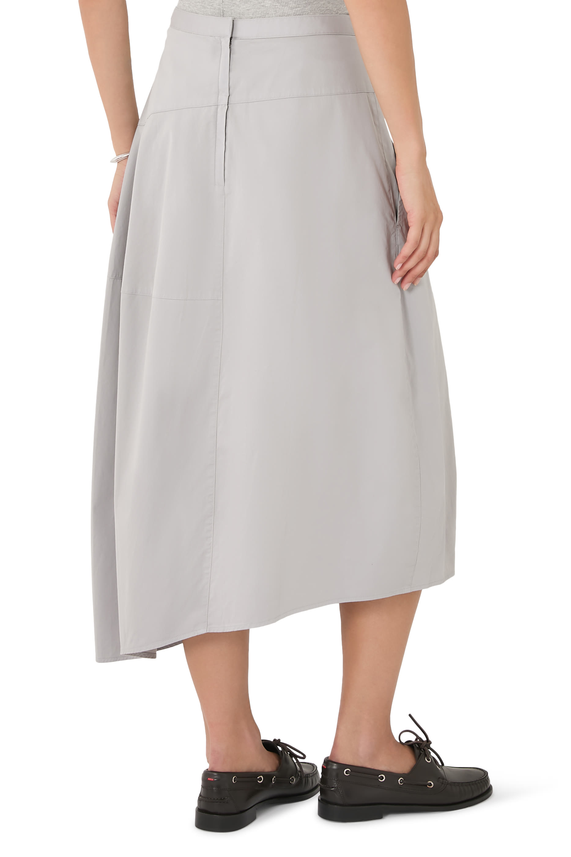 تنورة بقصة منفوخة بحافة غير متماثلة قطن حريري مصبوغ