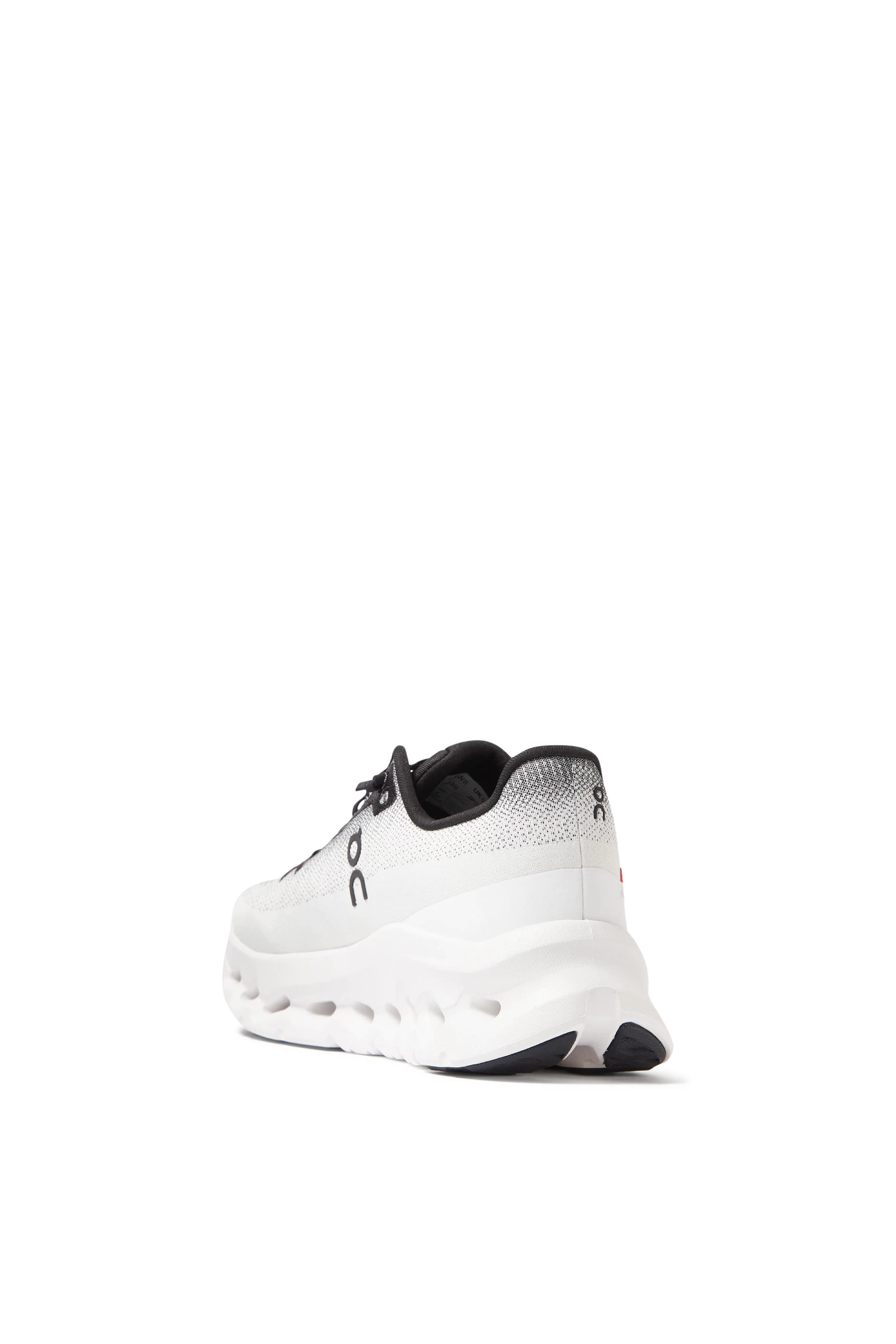 سنيكرز كلاودتيلت