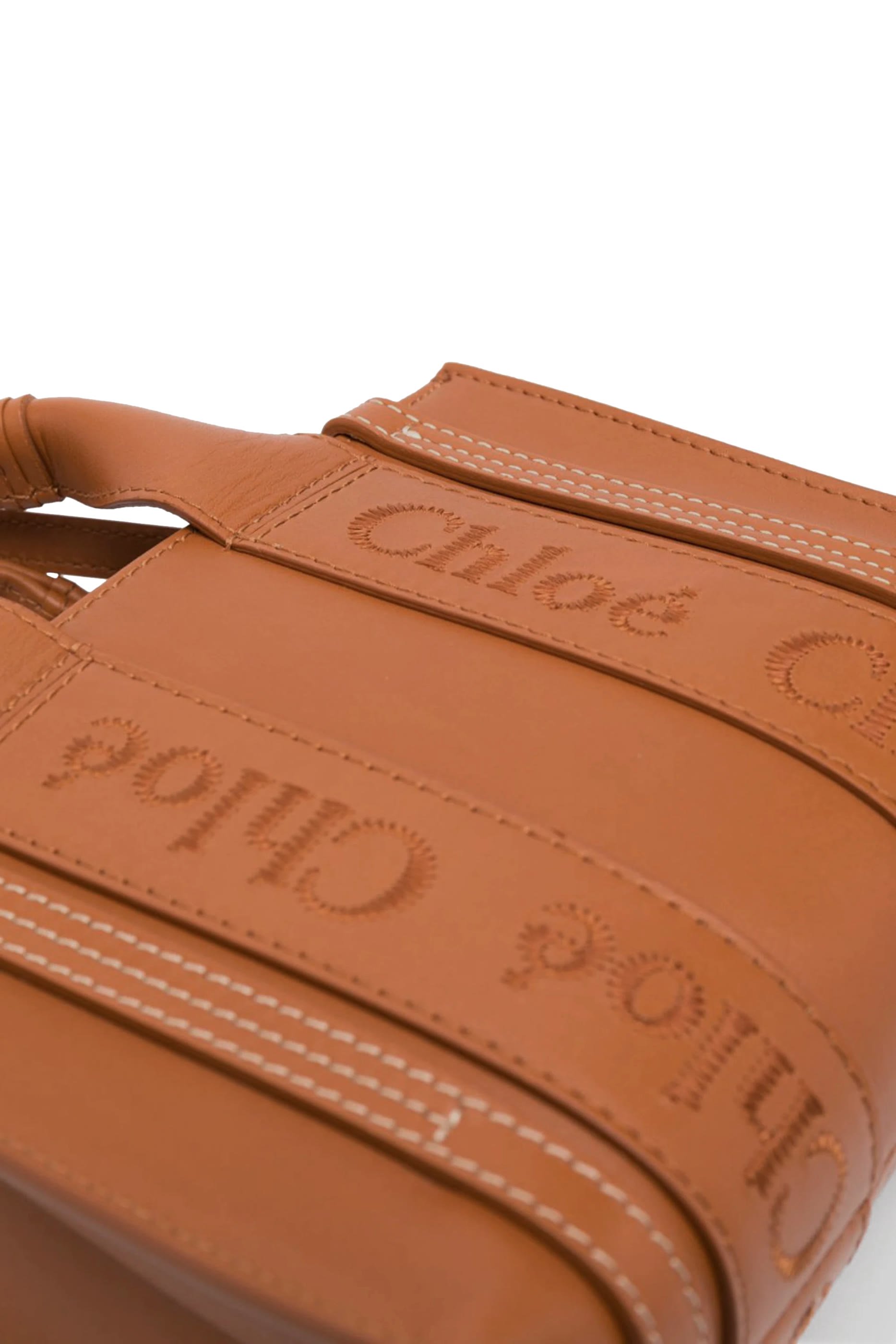 حقيبة يد وودي صغيرة