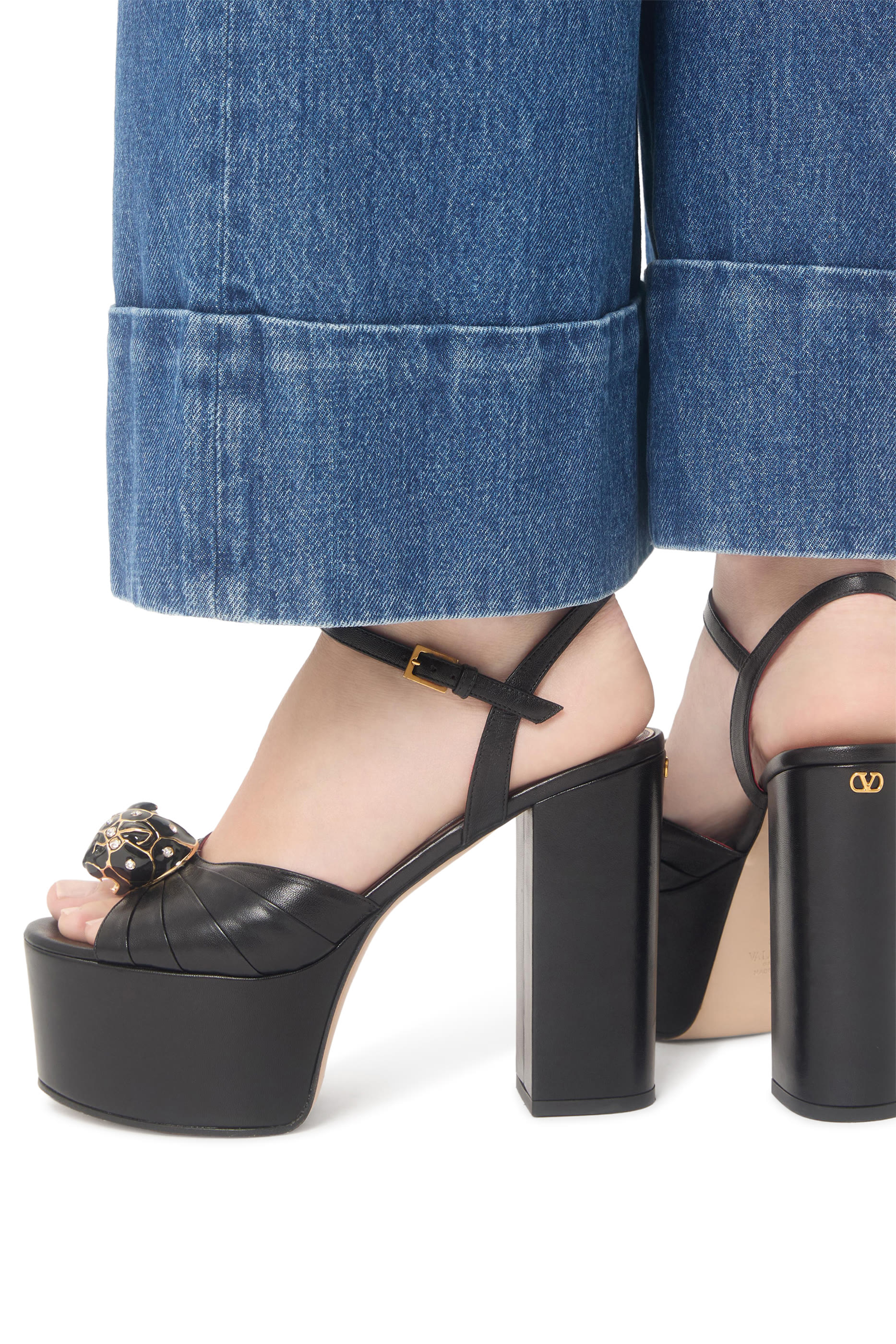 صندل بانثيا 125 بنعل سميك جلد جدي