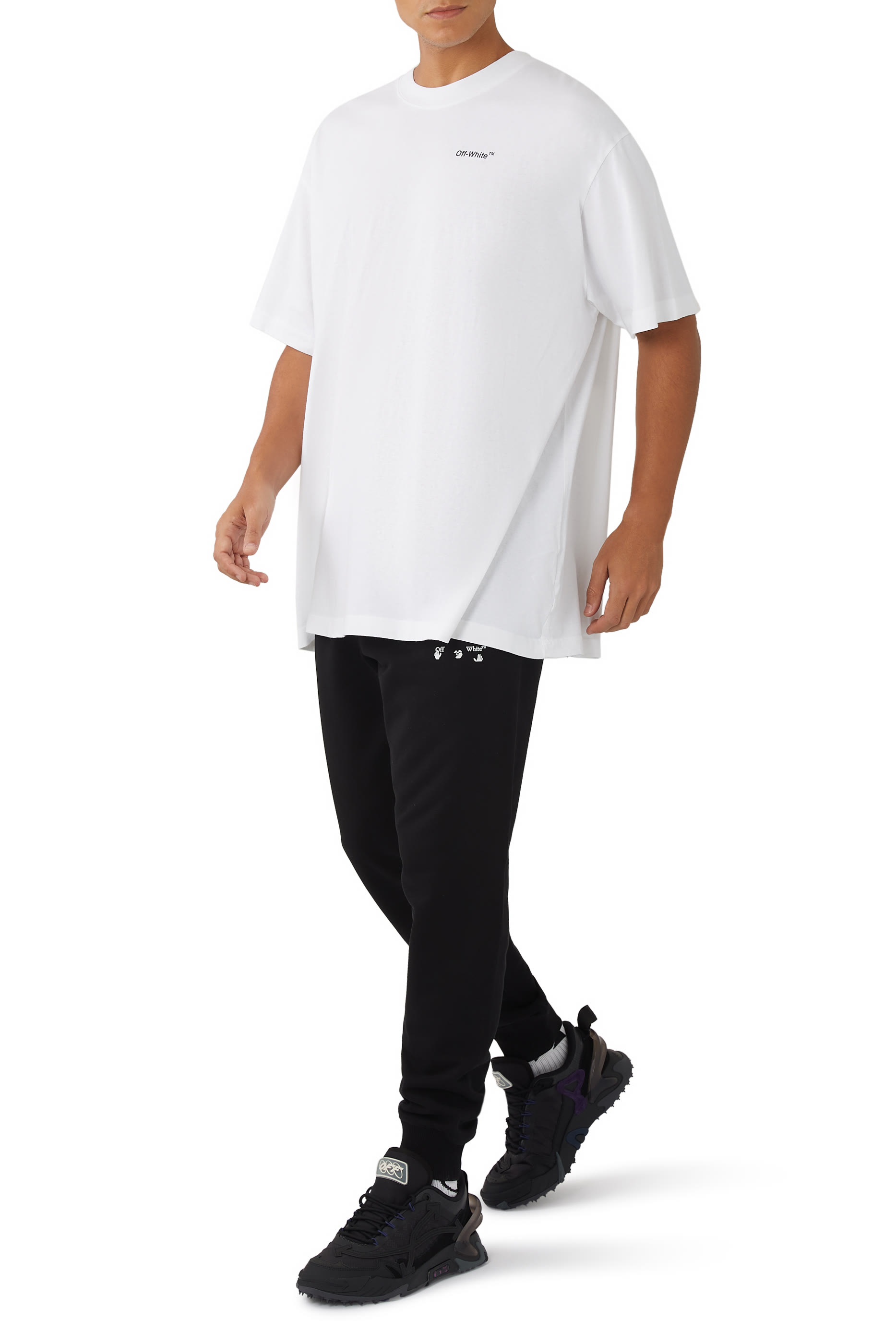 بنطال رياضي بشعار الماركة