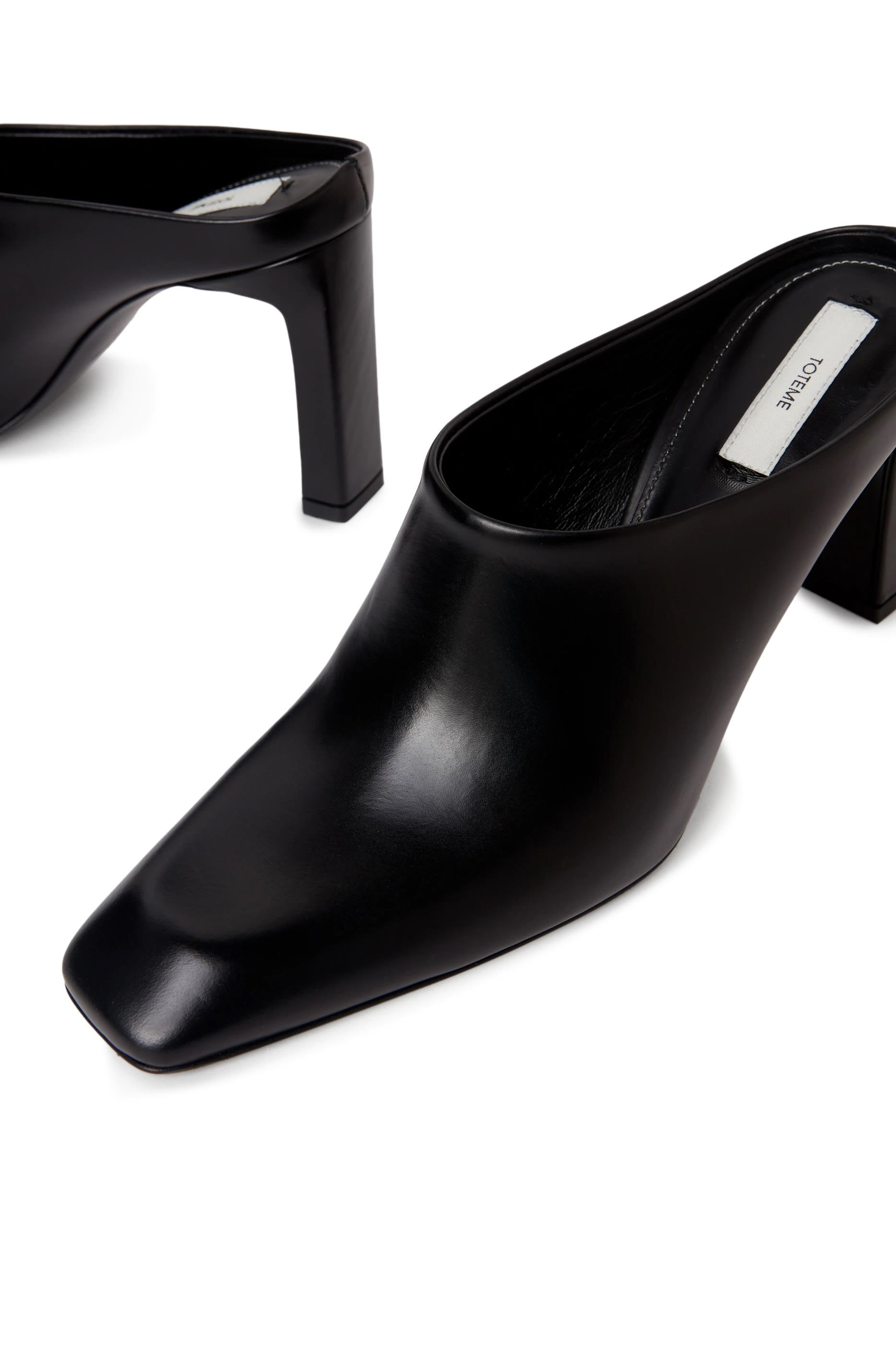 حذاء بار مفتوح من الخلف 85 جلد