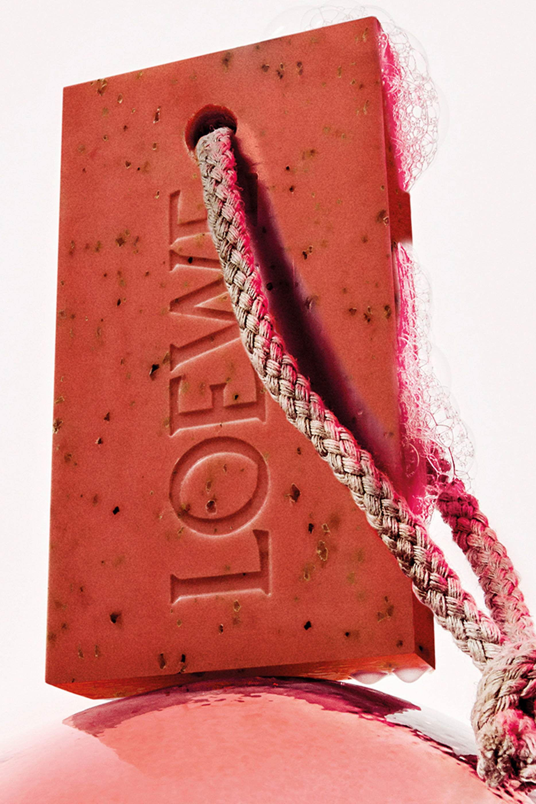 صابون سائل برائحة أوراق الطماطم