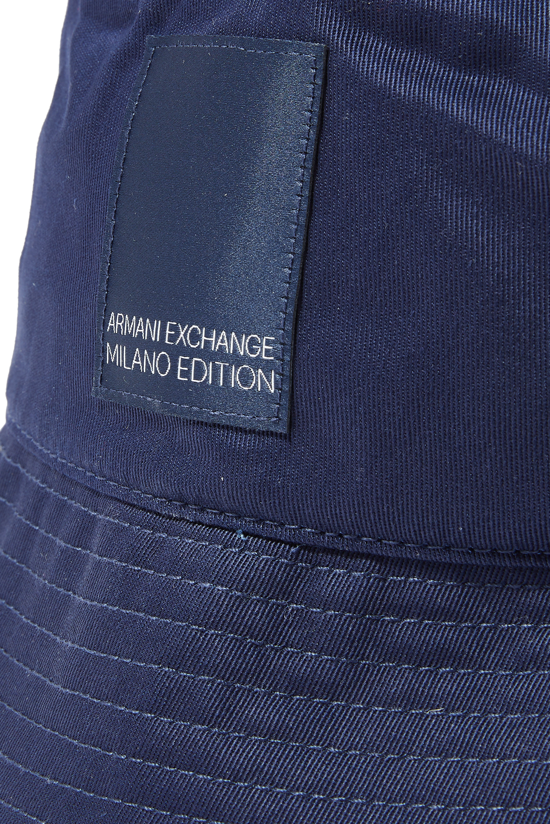 قبعة باكيت بشعار الماركة