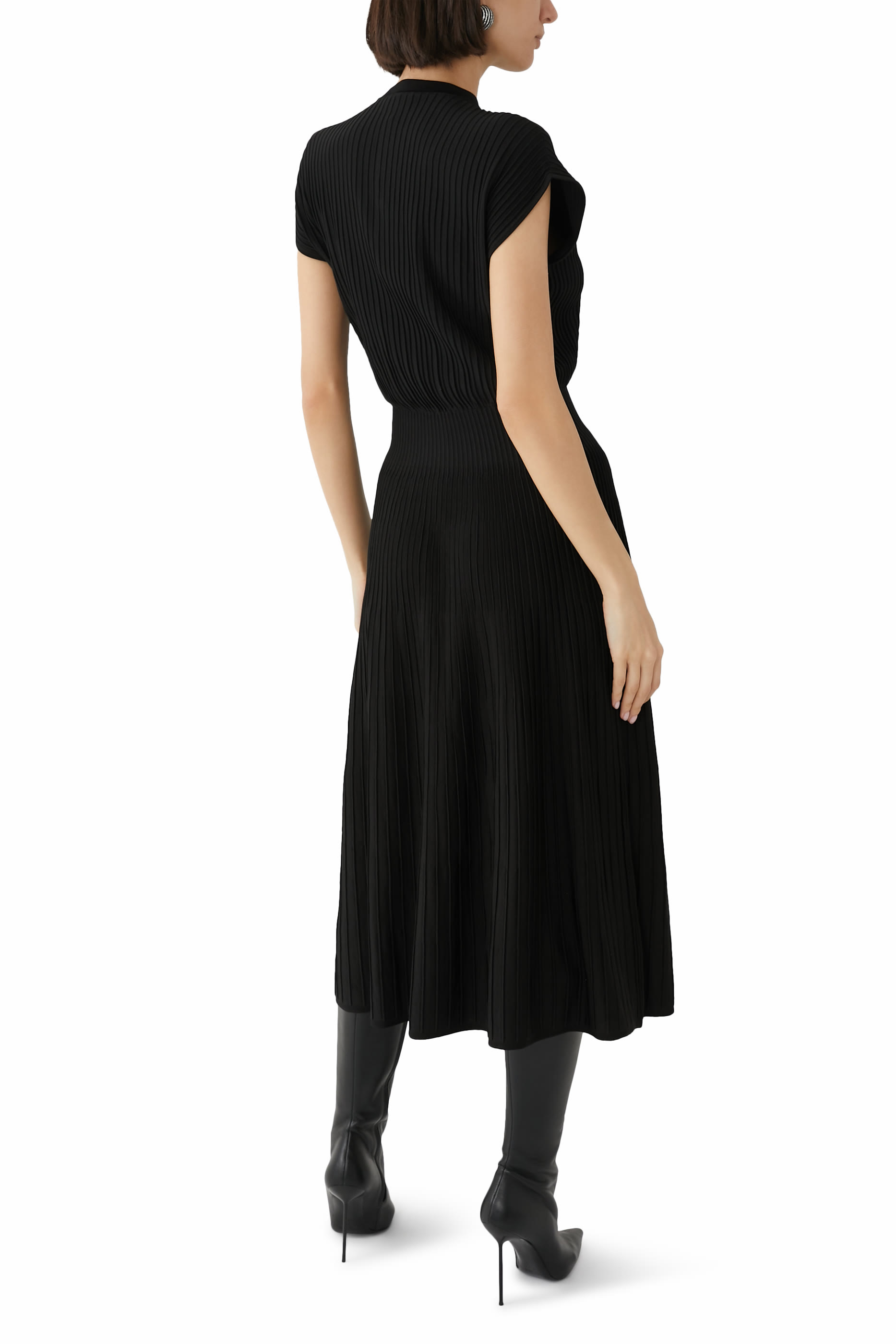 فستان أوتومان متوسط الطول مطرز بالأحجار