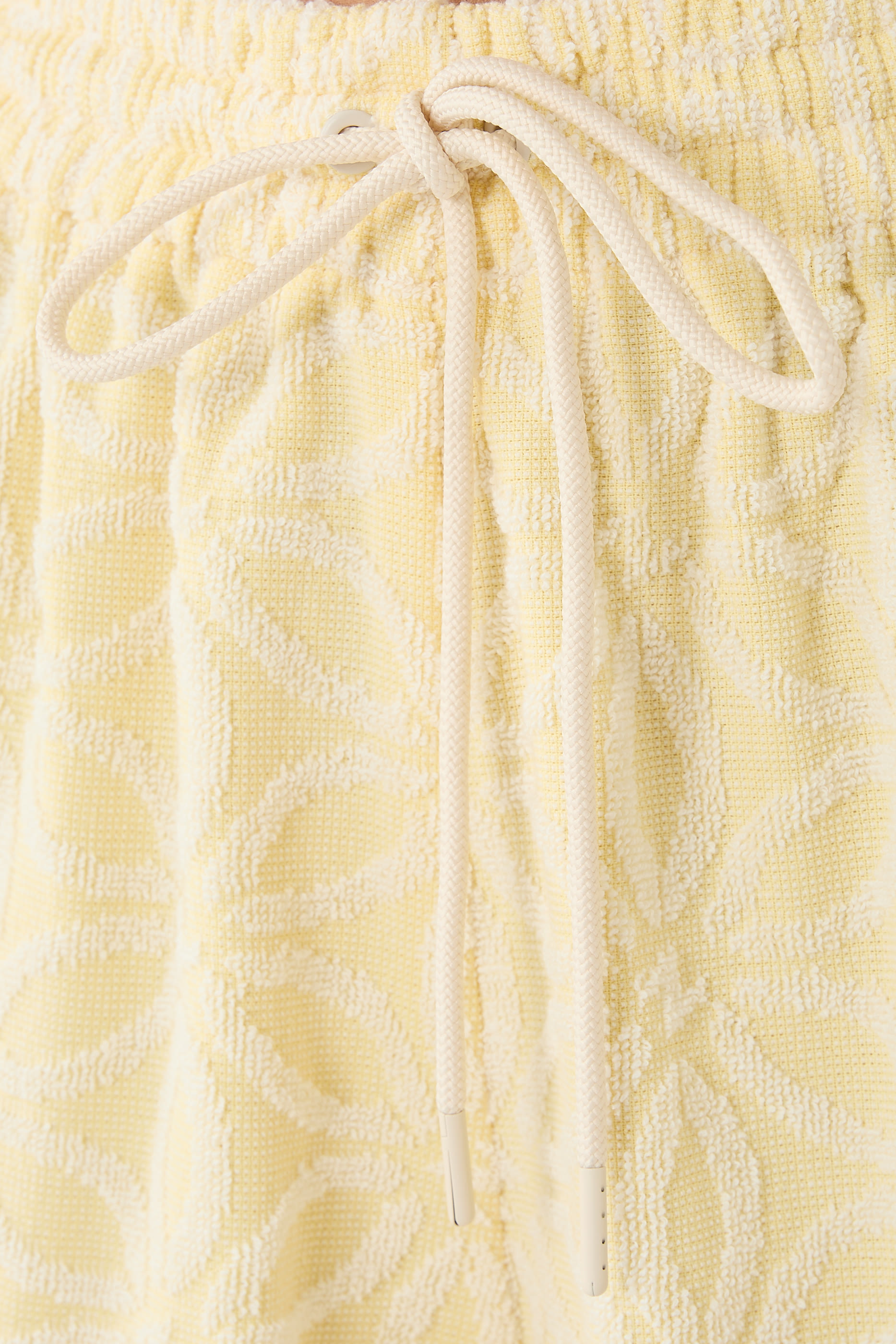 شورت كوكو قماش فائق الامتصاص