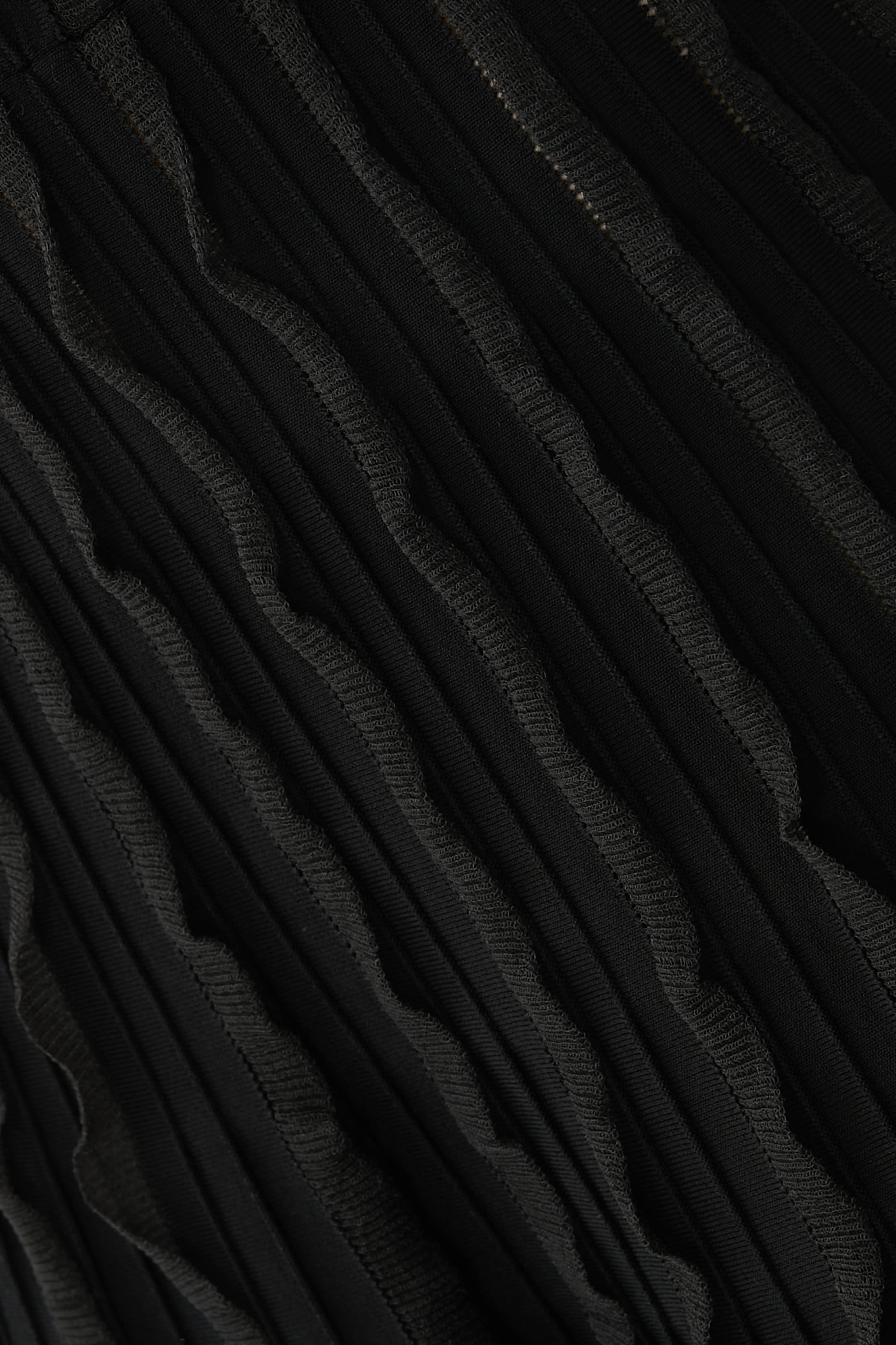 تنورة طويلة بكشكش