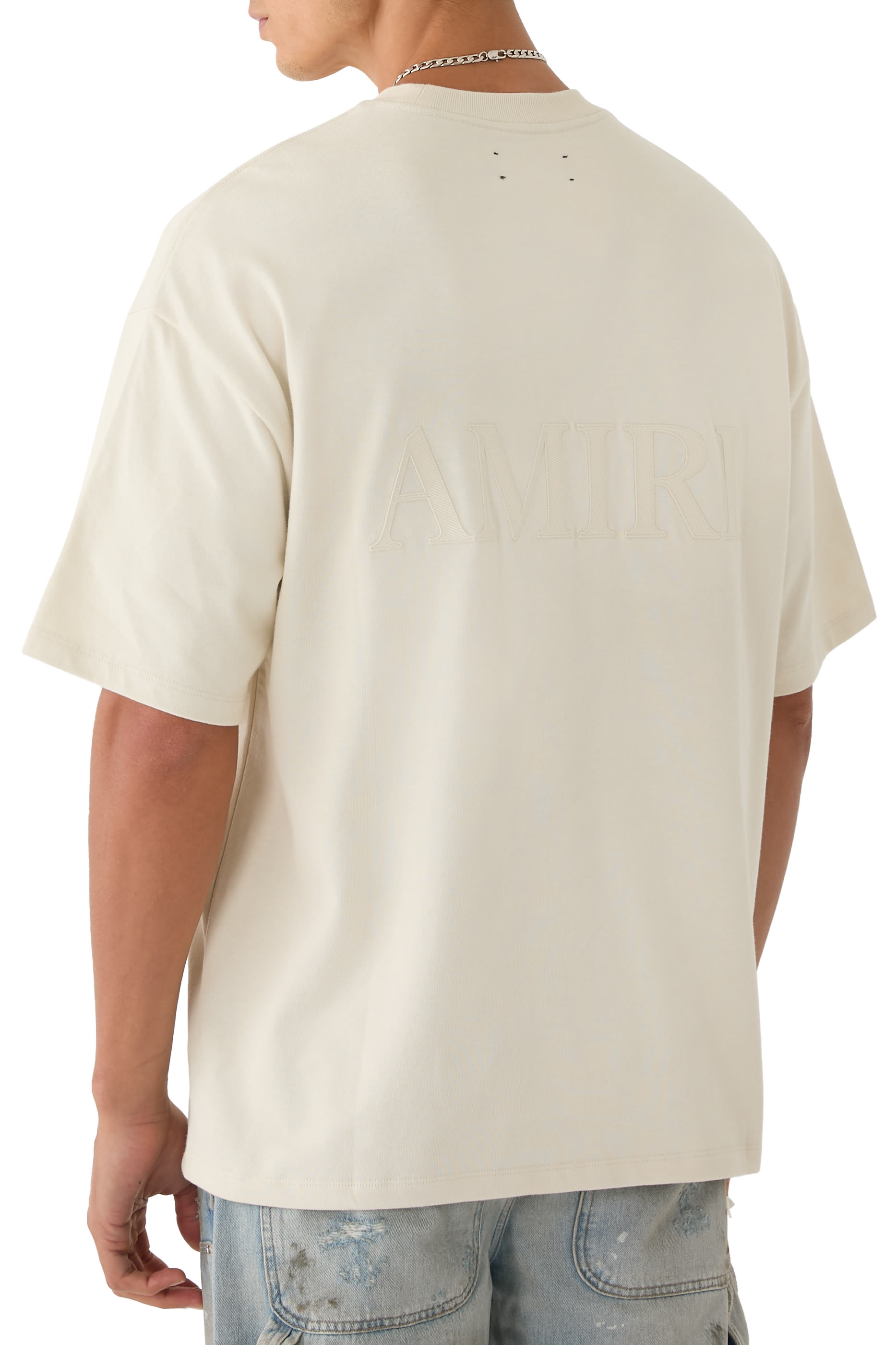 تيشيرت بقصة فضفاضة