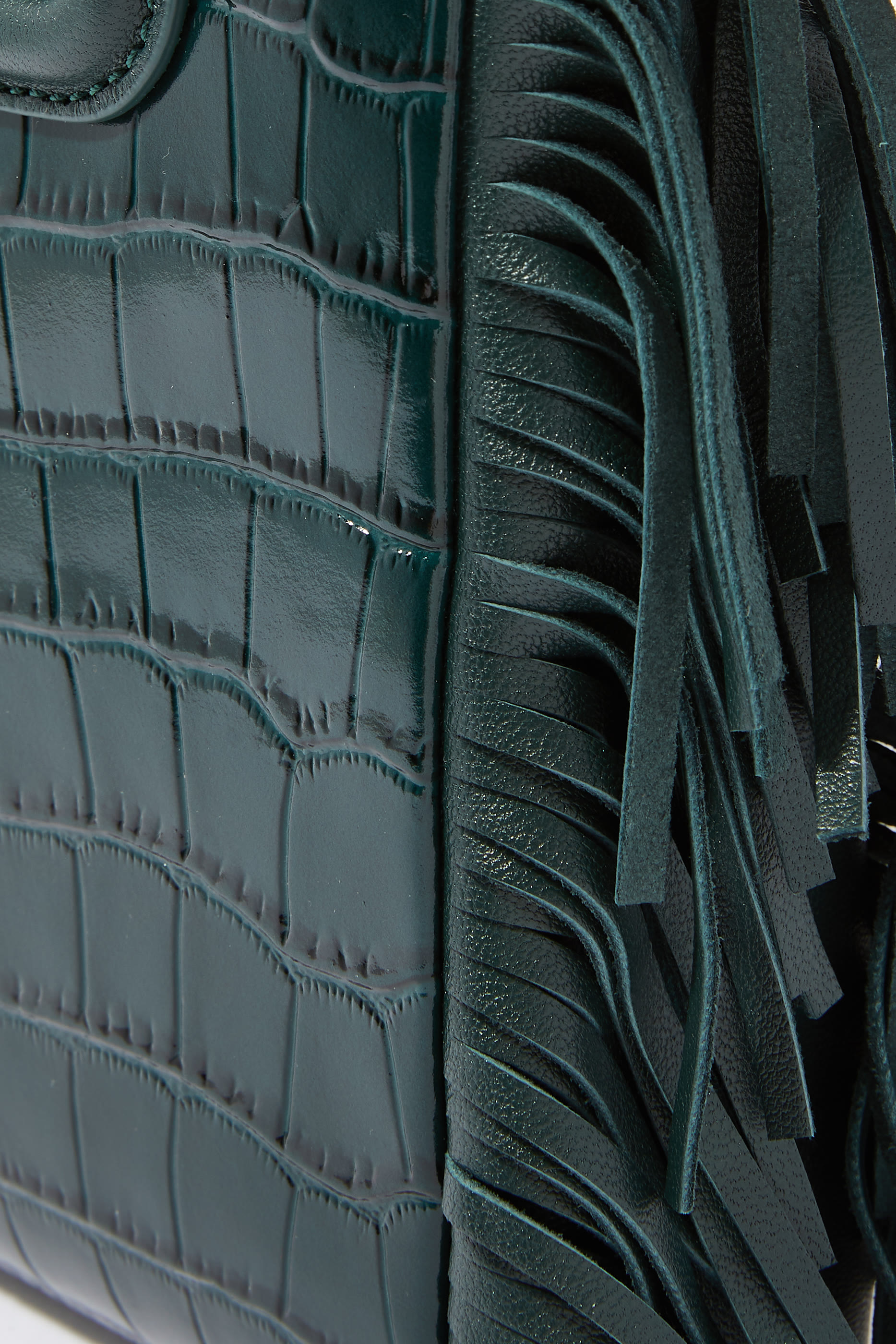 حقيبة كروس ام