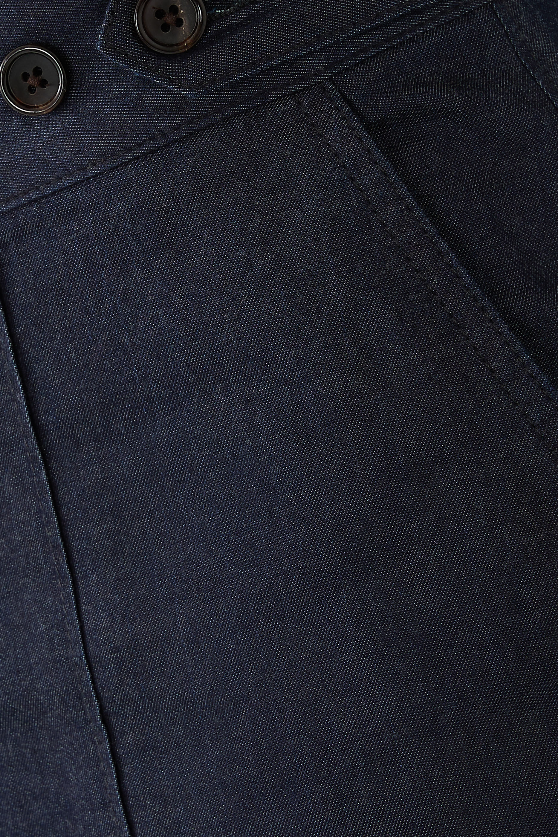 شورت بشعار الماركة دنيم