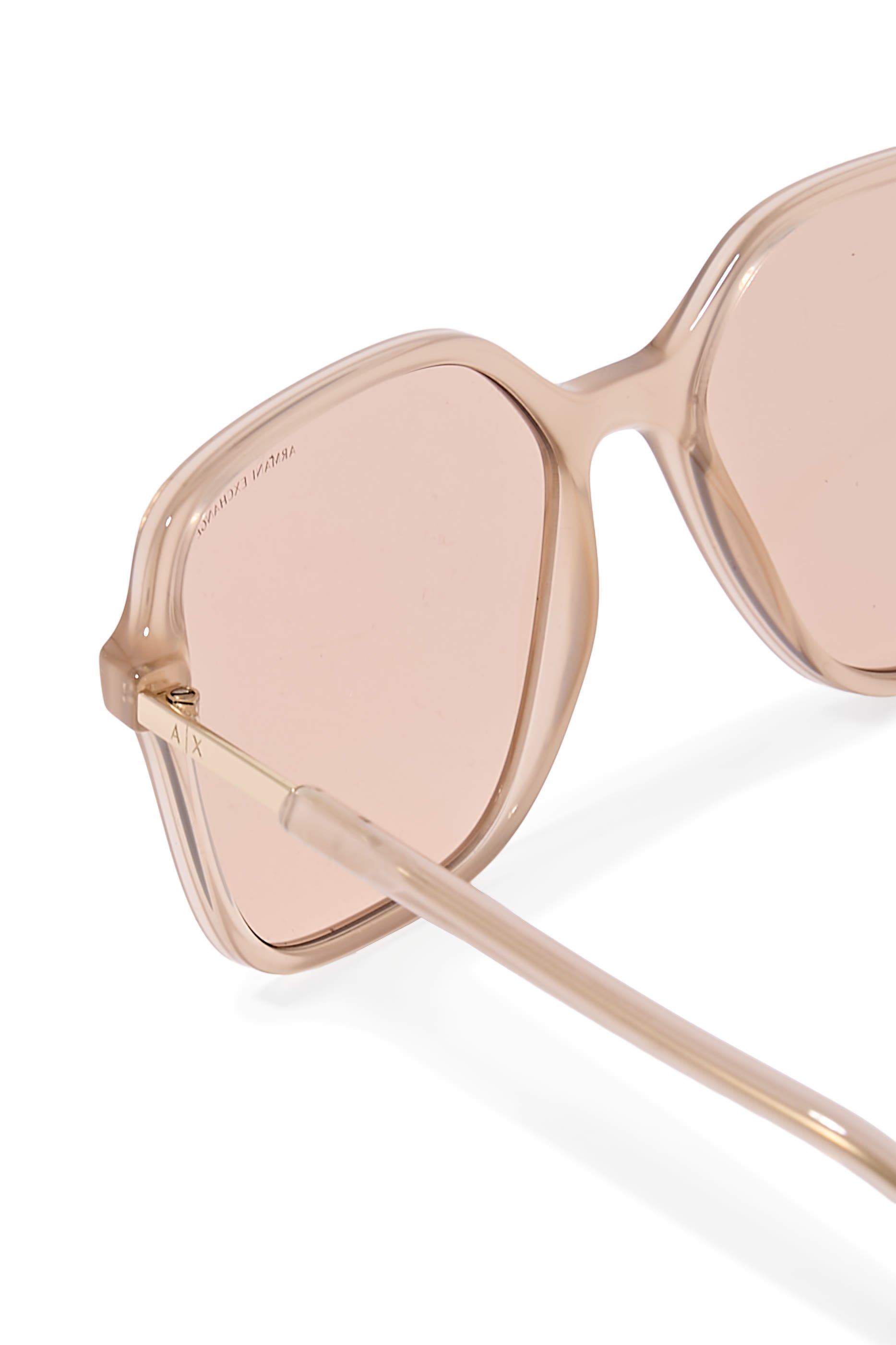 نظارة شمسية بإطار مربع