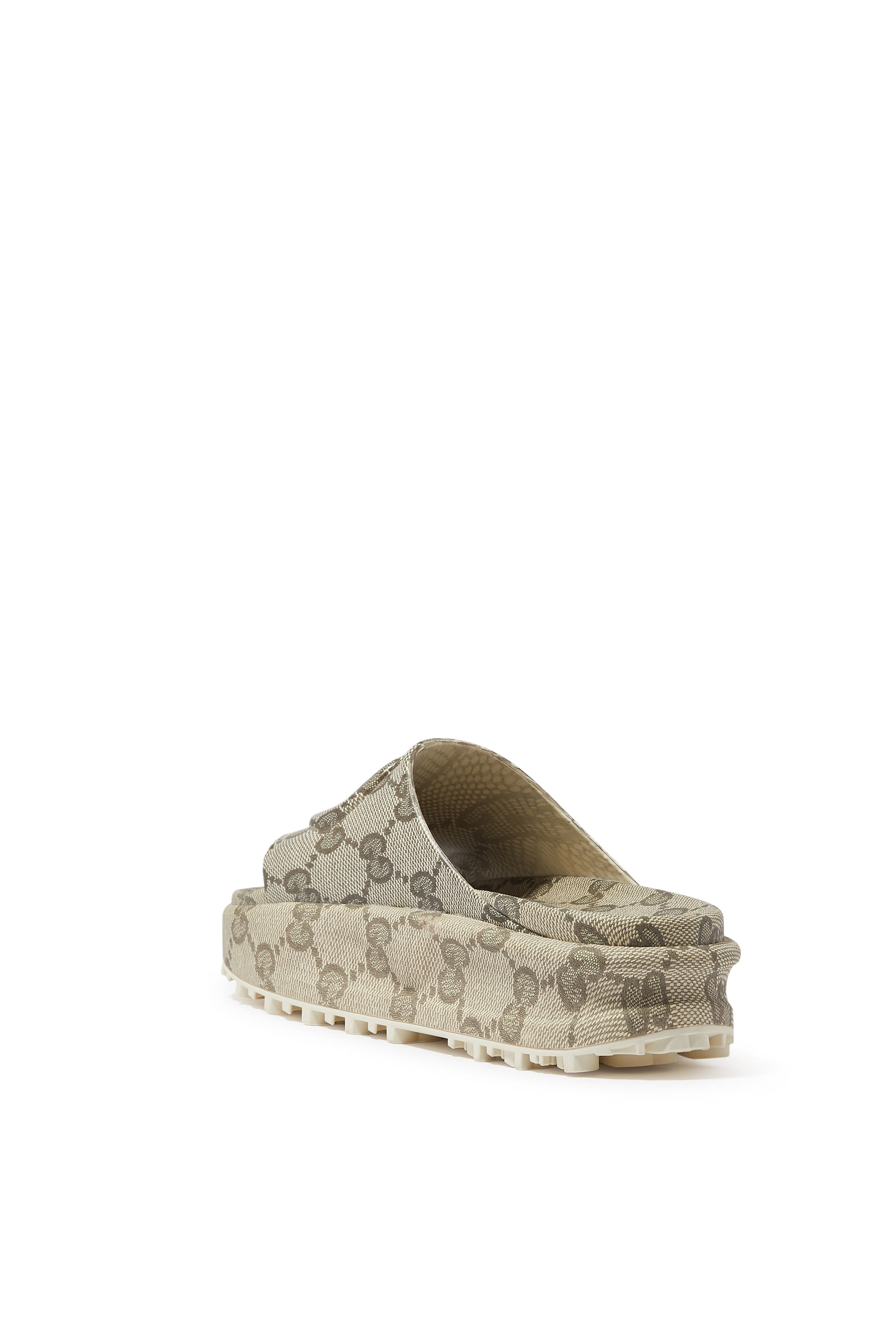 حذاء مفتوح بنعل سميك مزين بنقشة حروف الماركة متداخلة