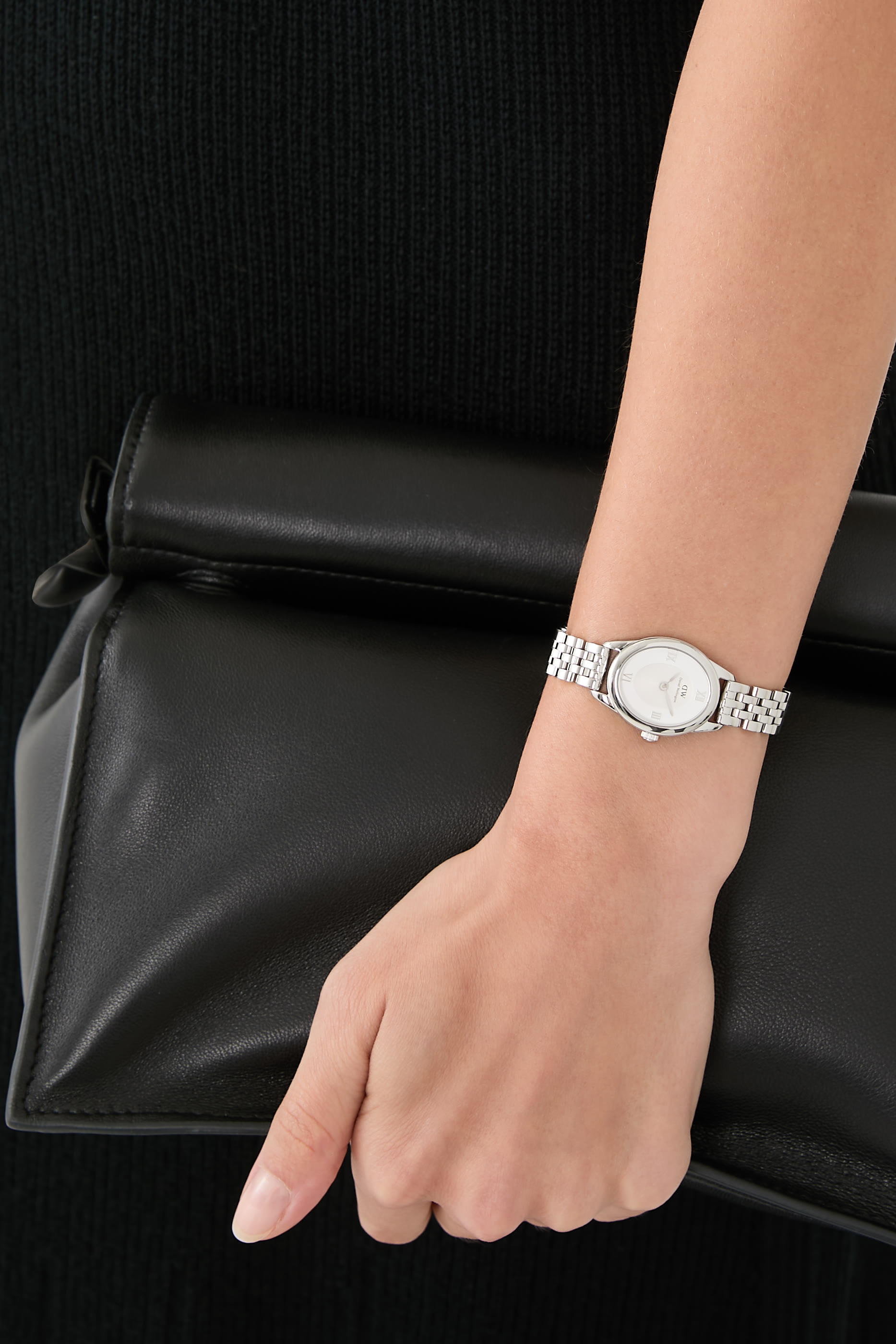 ساعة اوفيليا صغيرة