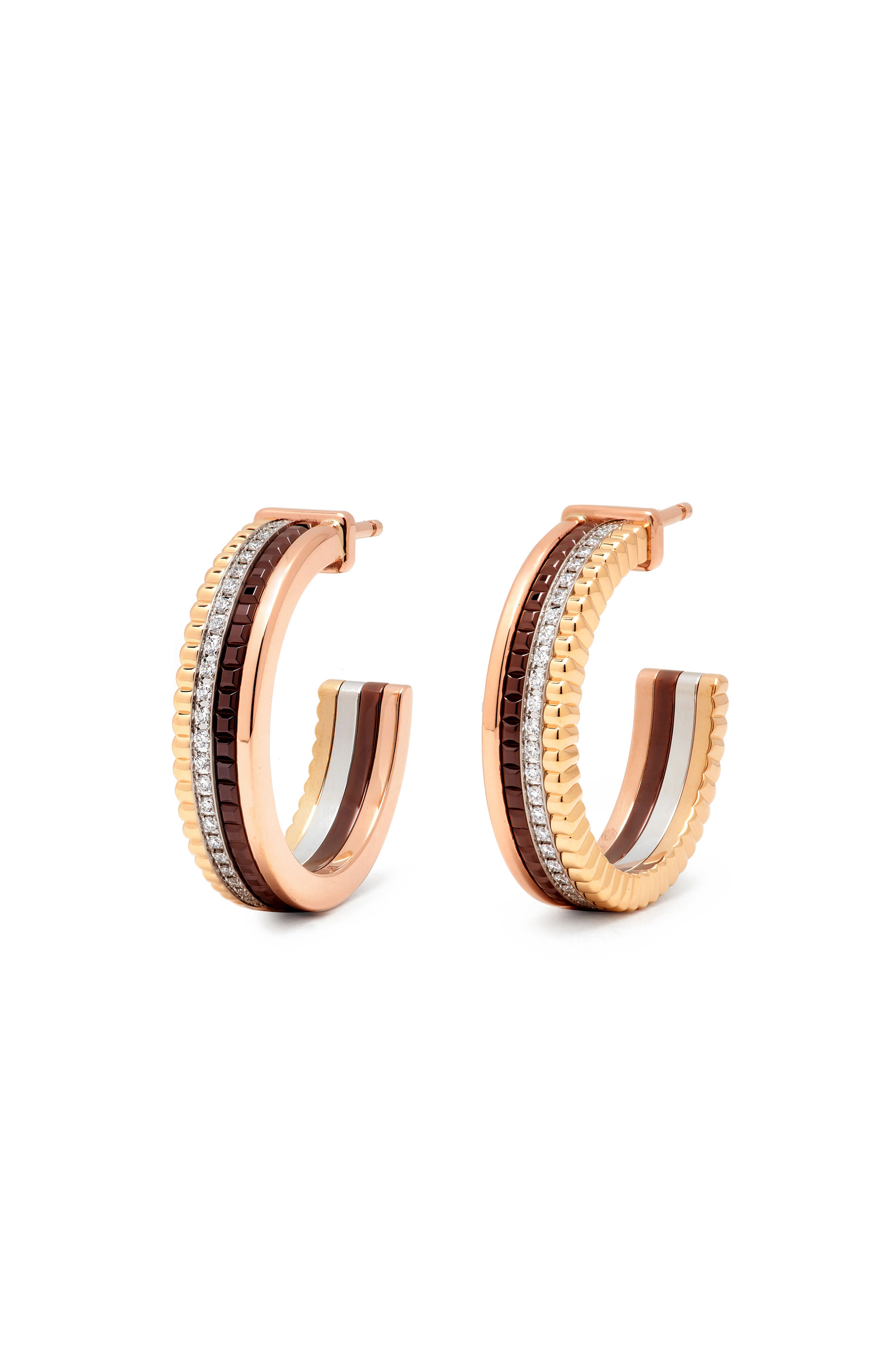 أقراط دائرية كاتر كلاسيك مرصعة بماس بافيه وسيراميك ذهب مختلط عيار 18