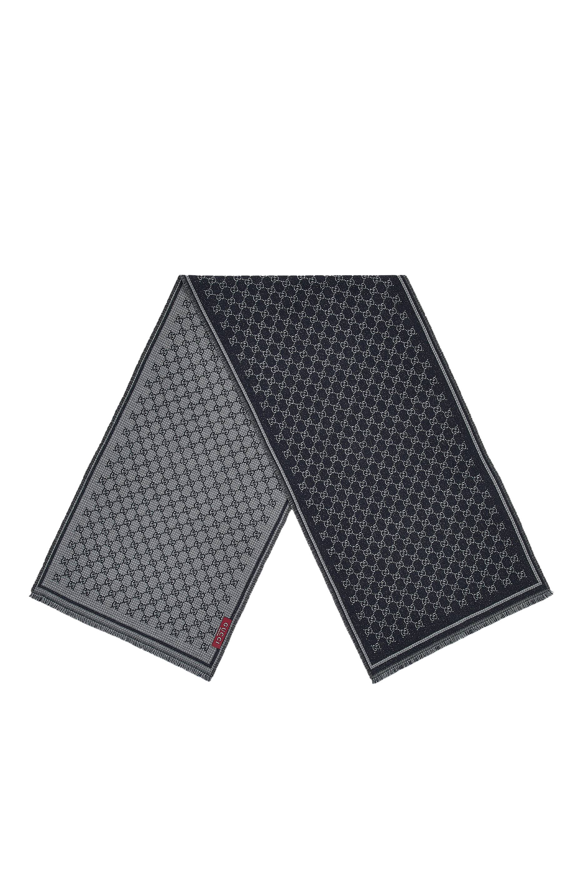 وشاح مزين بشعار الماركة صوف