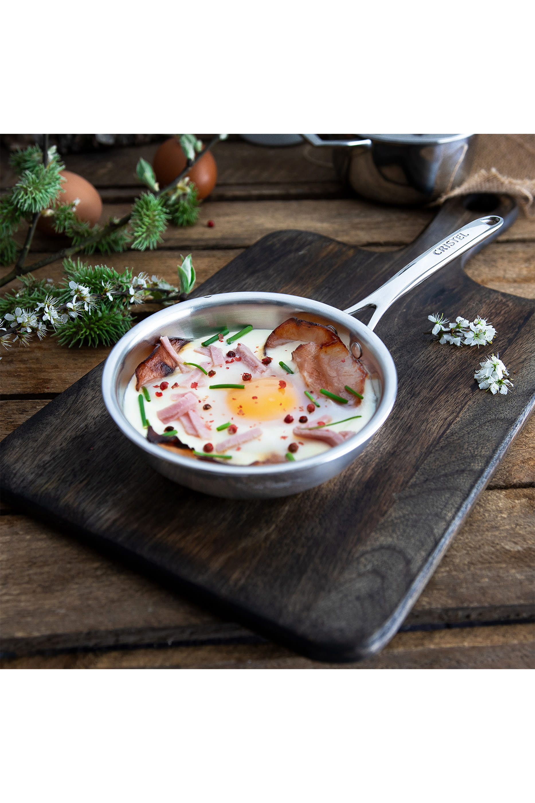 مقلاة كاستل برو صغيرة بمقبض مثبت