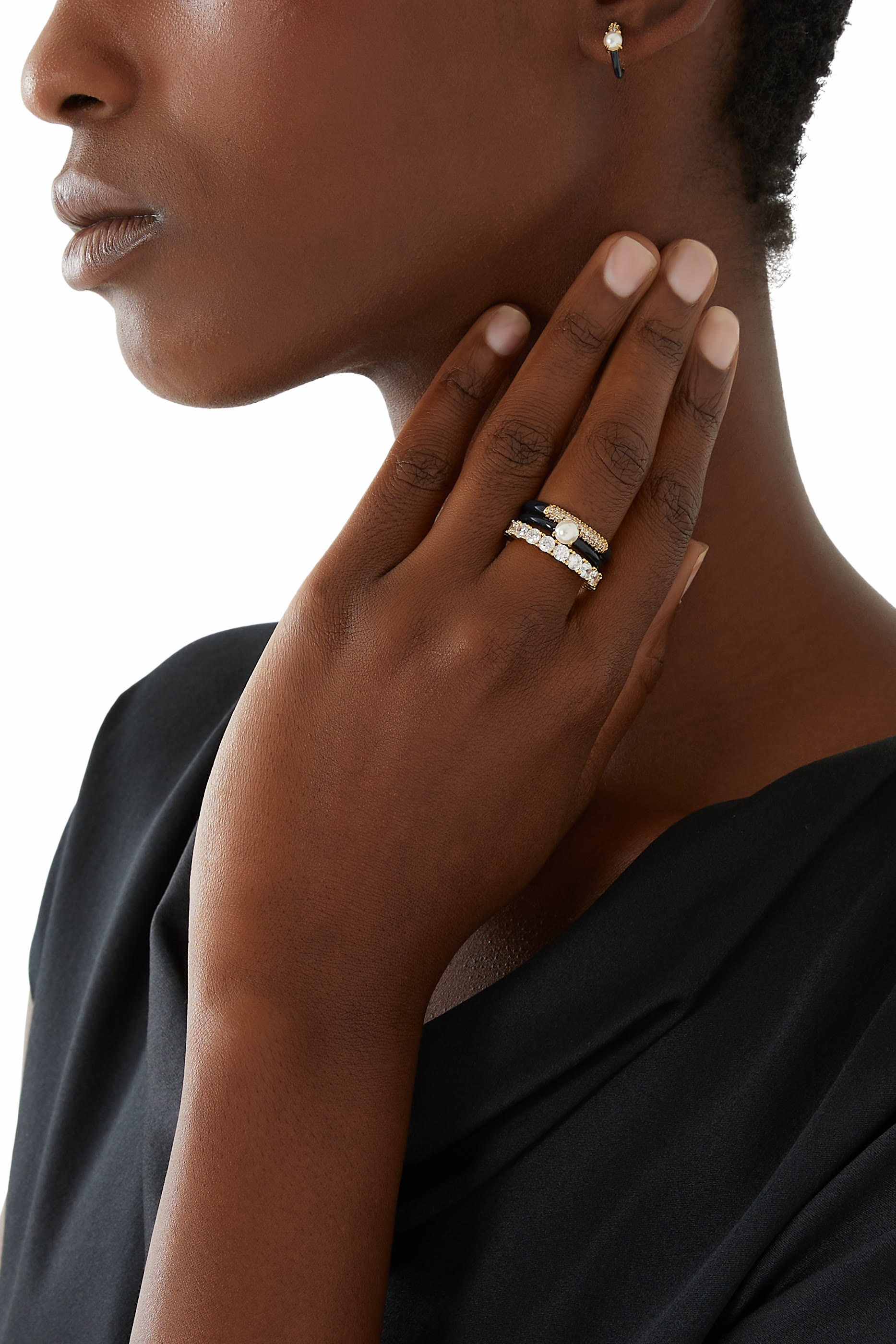 أقراط دائرية هينت اوف شيمر