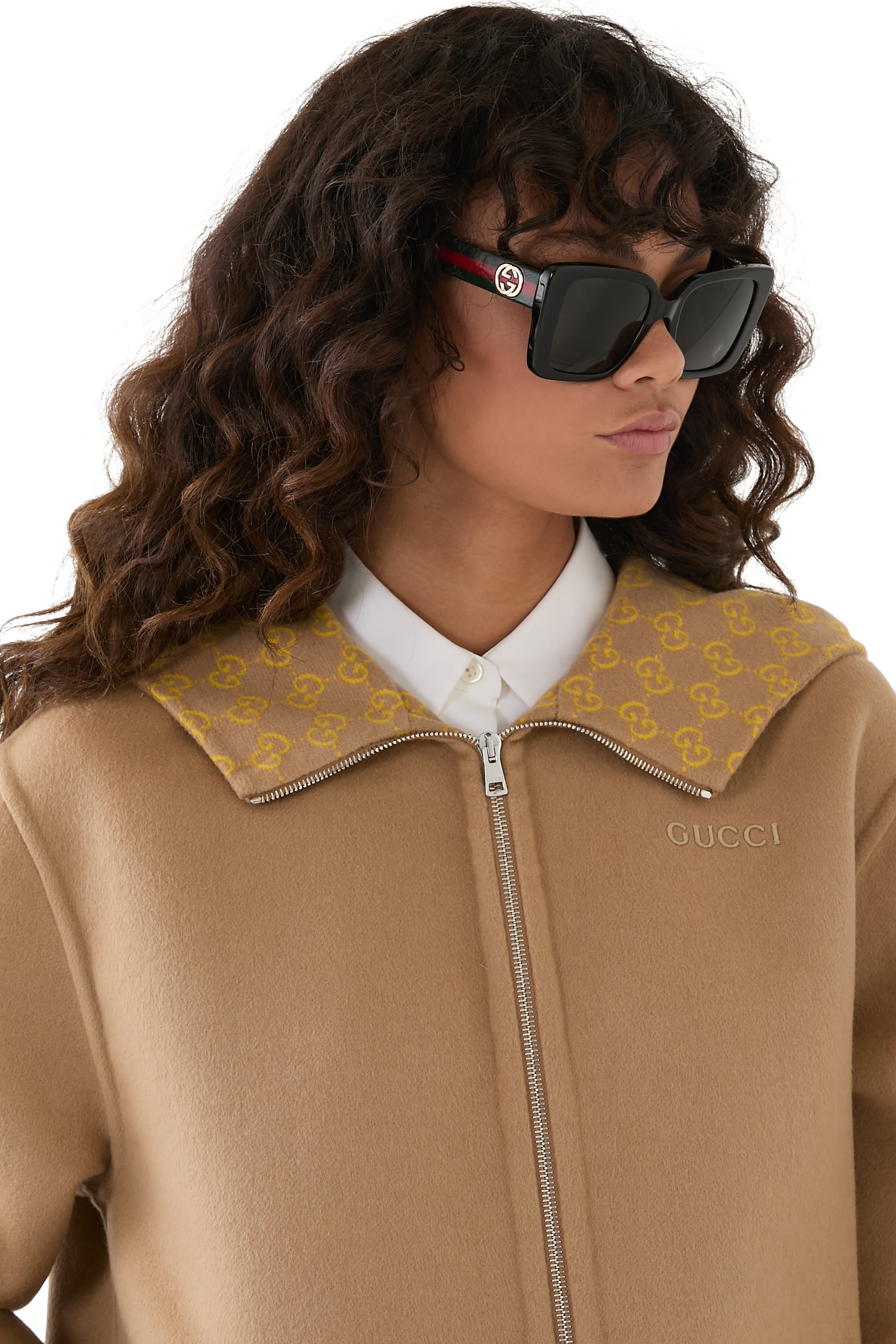 نظارة شمسية بإطار مربع