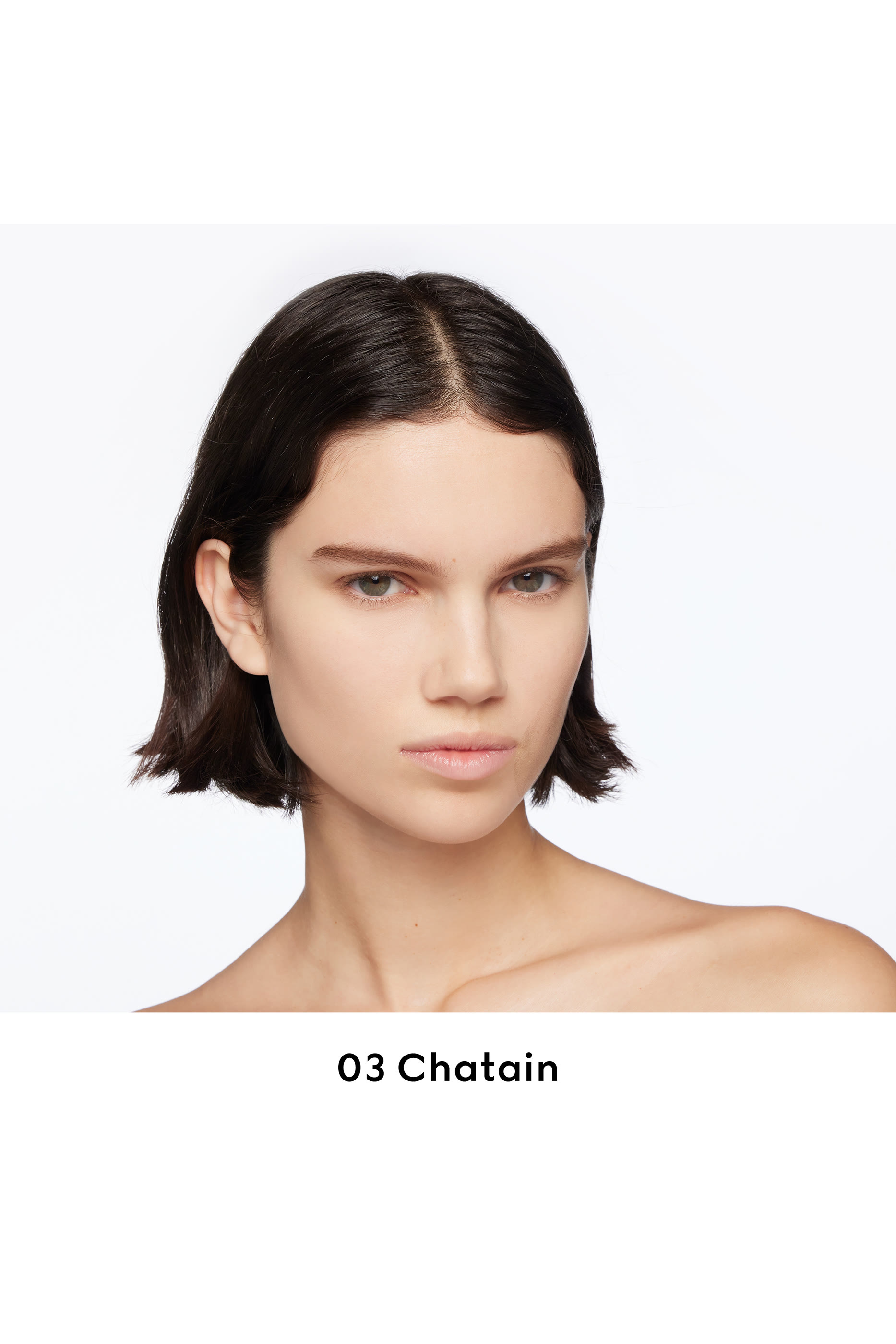 قلم حواجب بتركيبة بودرة