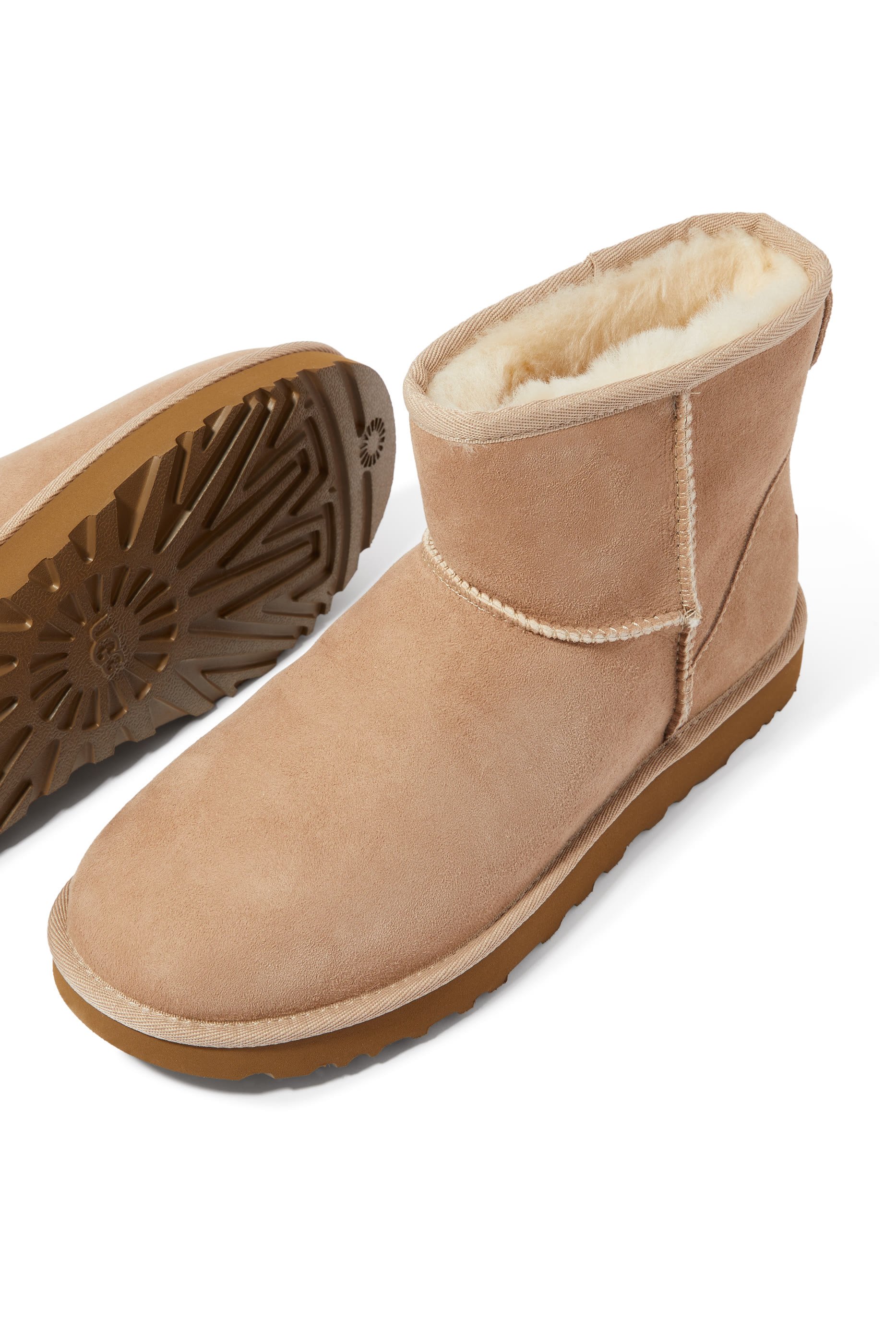 حذاء بوت كلاسيكي II قصير