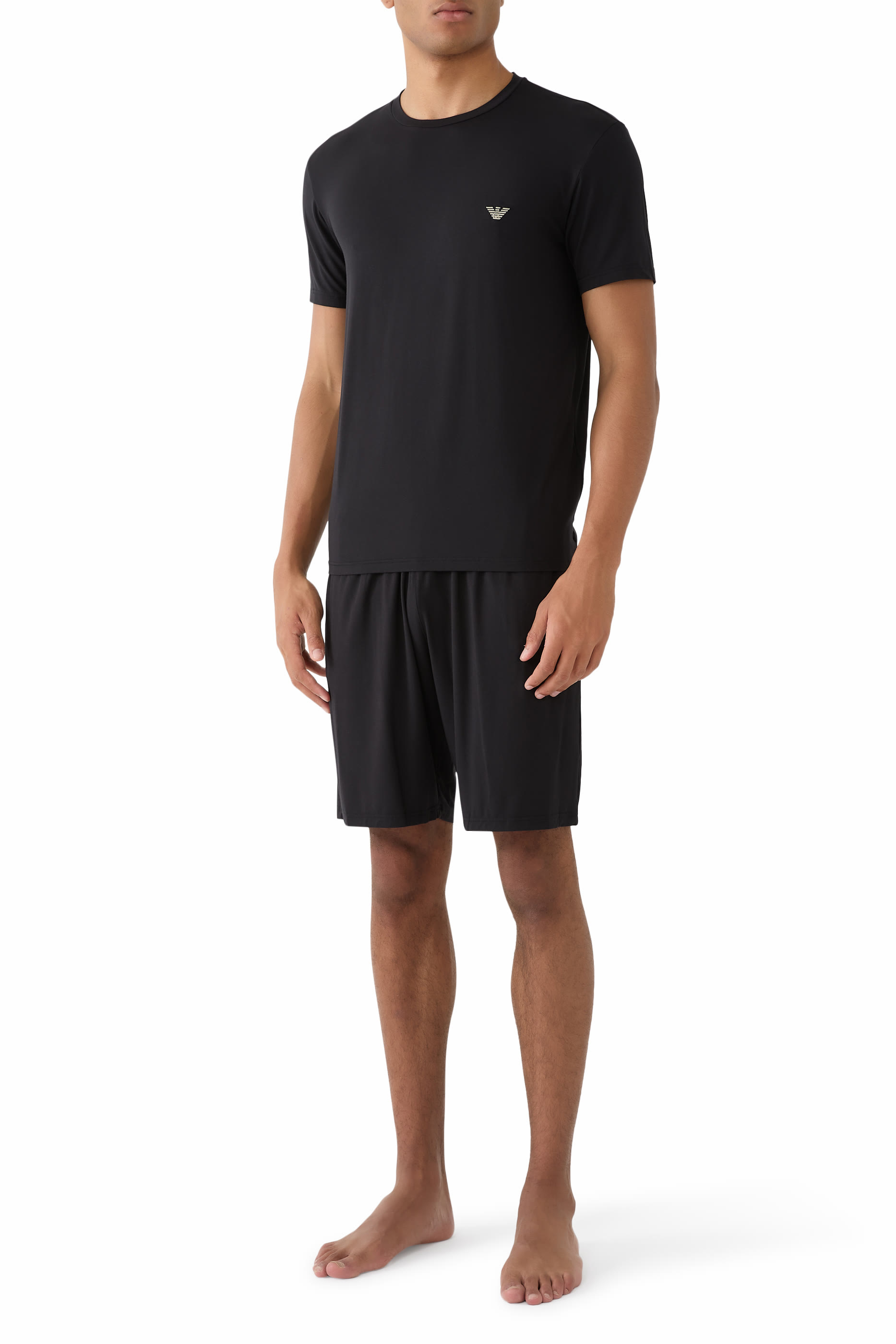 طقم تيشيرت وشورت بيجامة