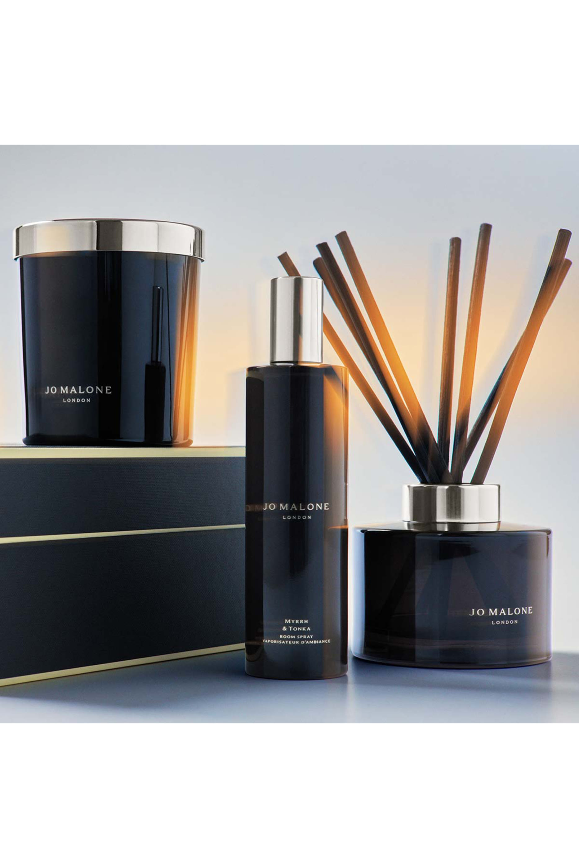 شمعة للمنزل بعطر عود اند برغموت