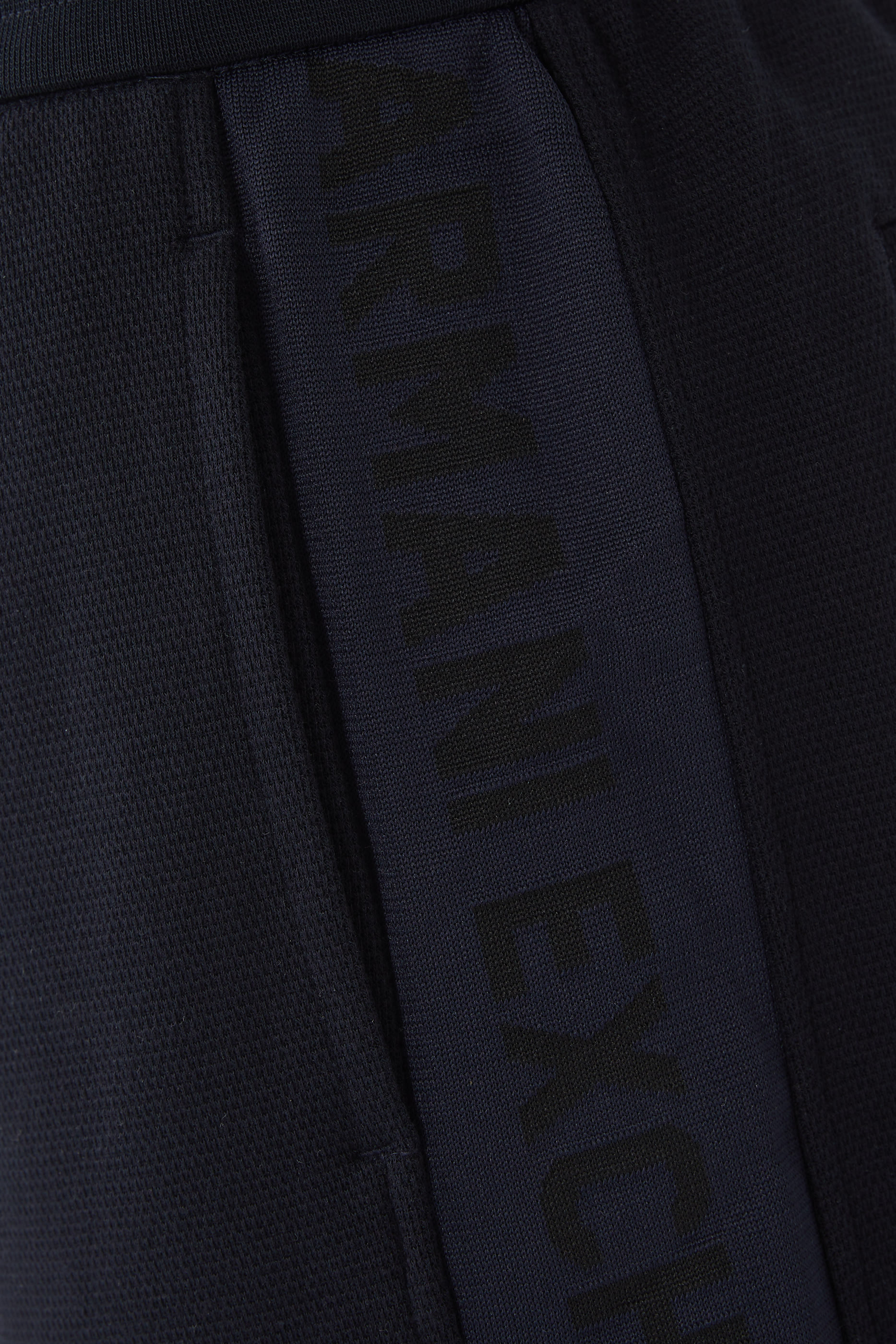 بنطال رياضي برباط خصر