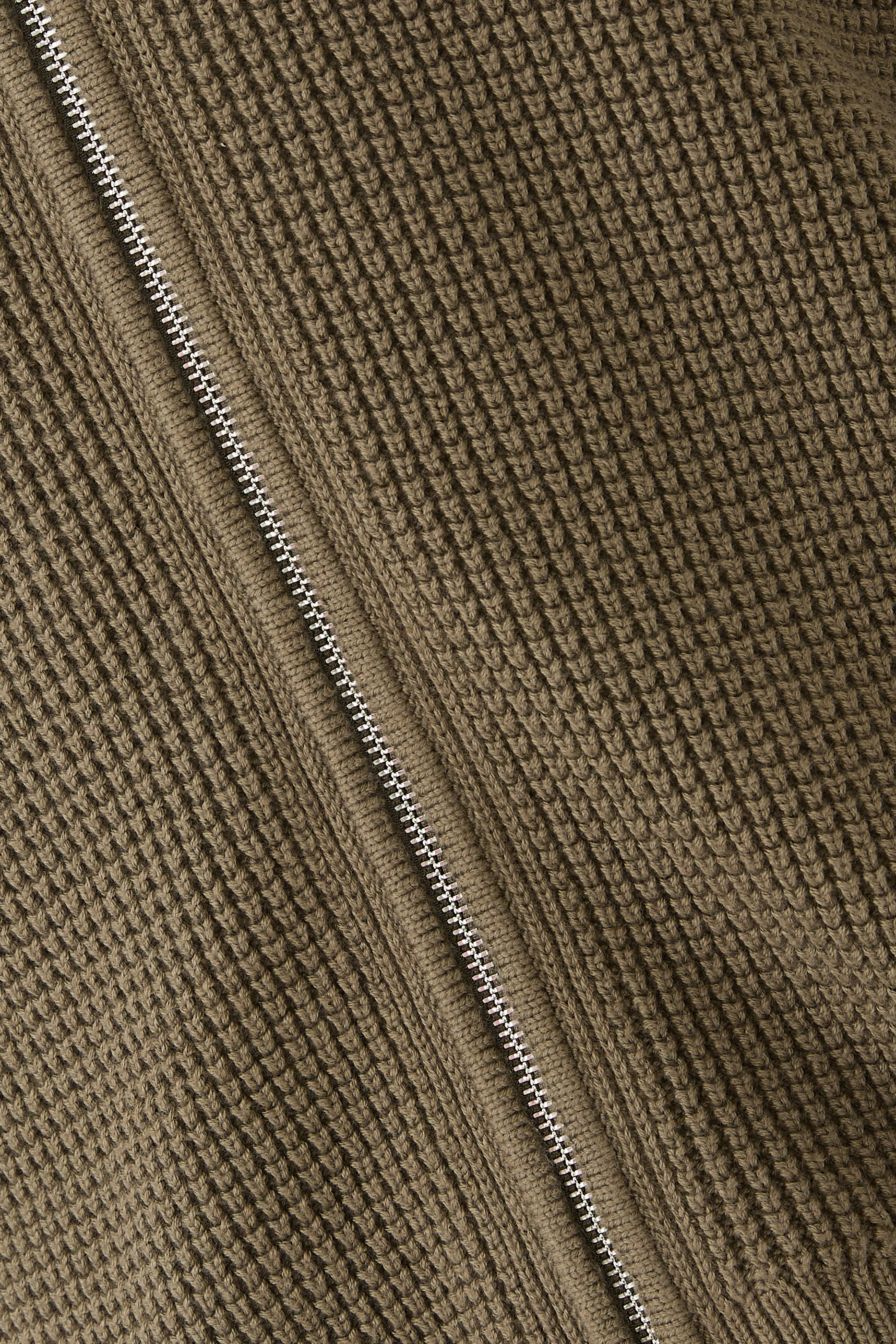 كارديجان غاري بسحاب