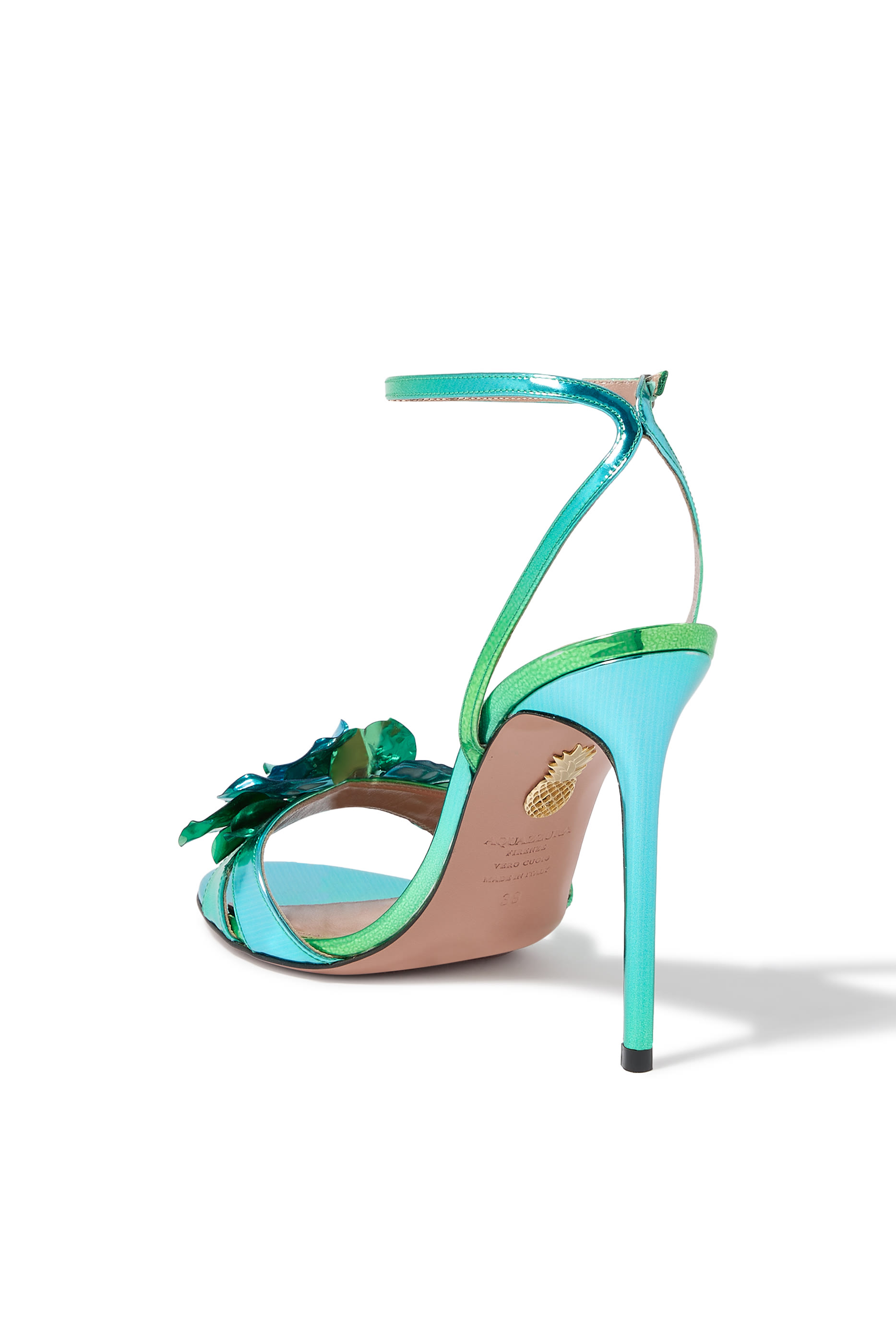 صندل سمر صن  105 بمقدمة مفتوحة