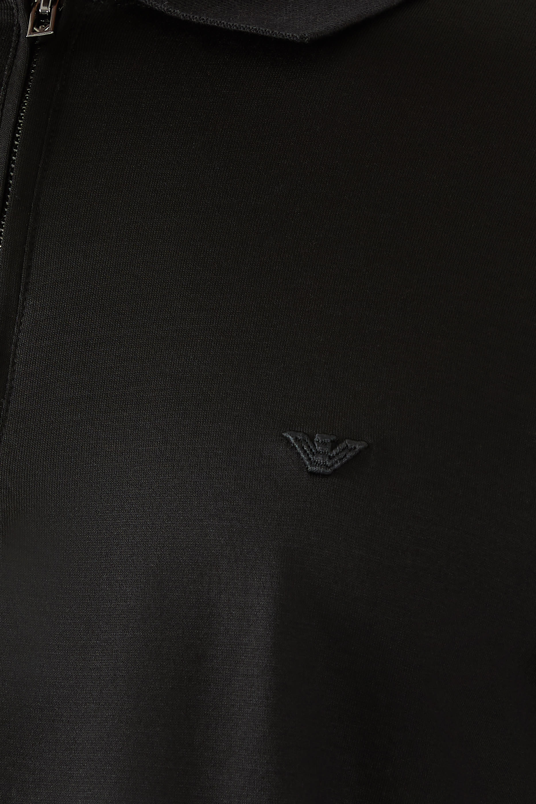 قميص بولو بنصف سحاب