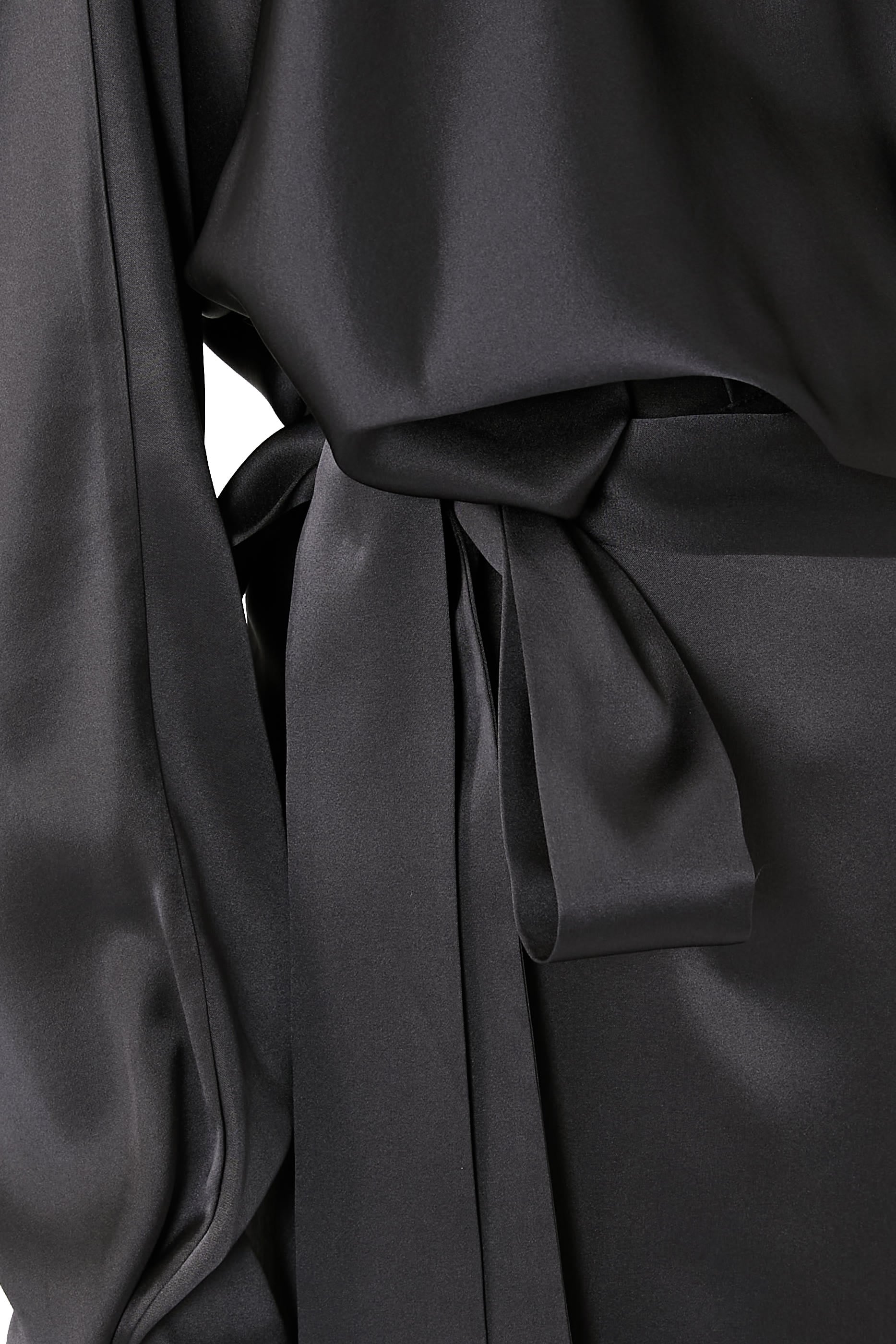 بلوزة فيبي حرير