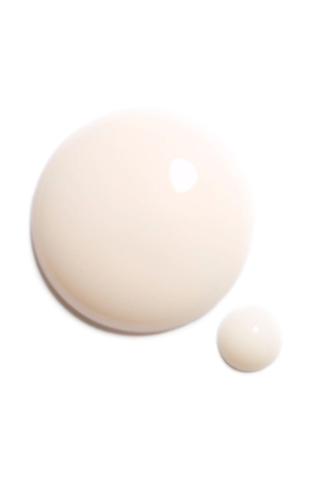 مًركّز مثالي لإبراز إشراقة البشرة SUBLIMAGE L’ESSENCE LUMIÈRE