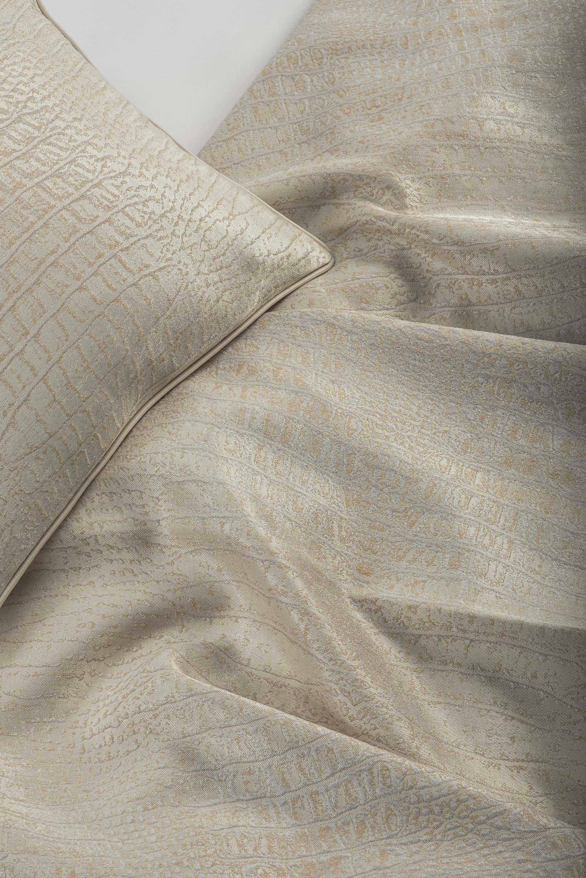 غطاء سرير لوكس بنقشة جلد السحلية