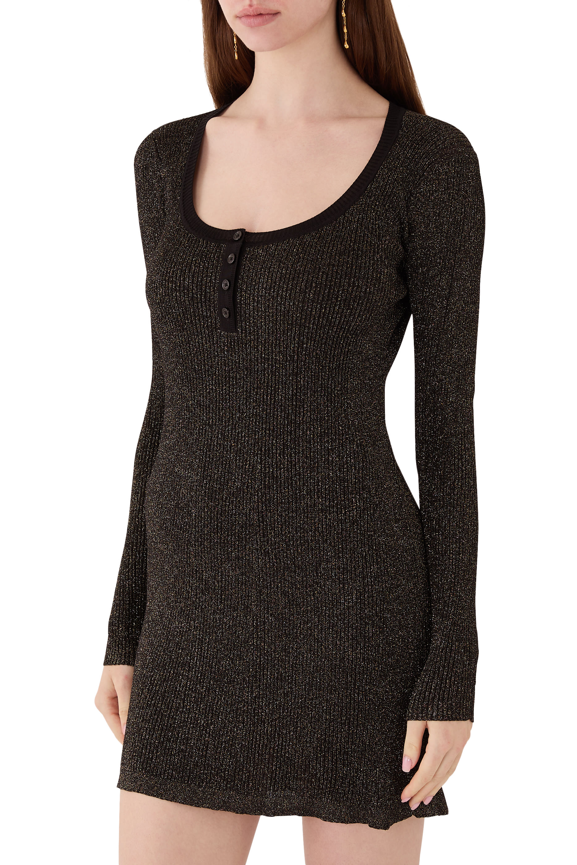 فستان قصير بقصة ضيقة