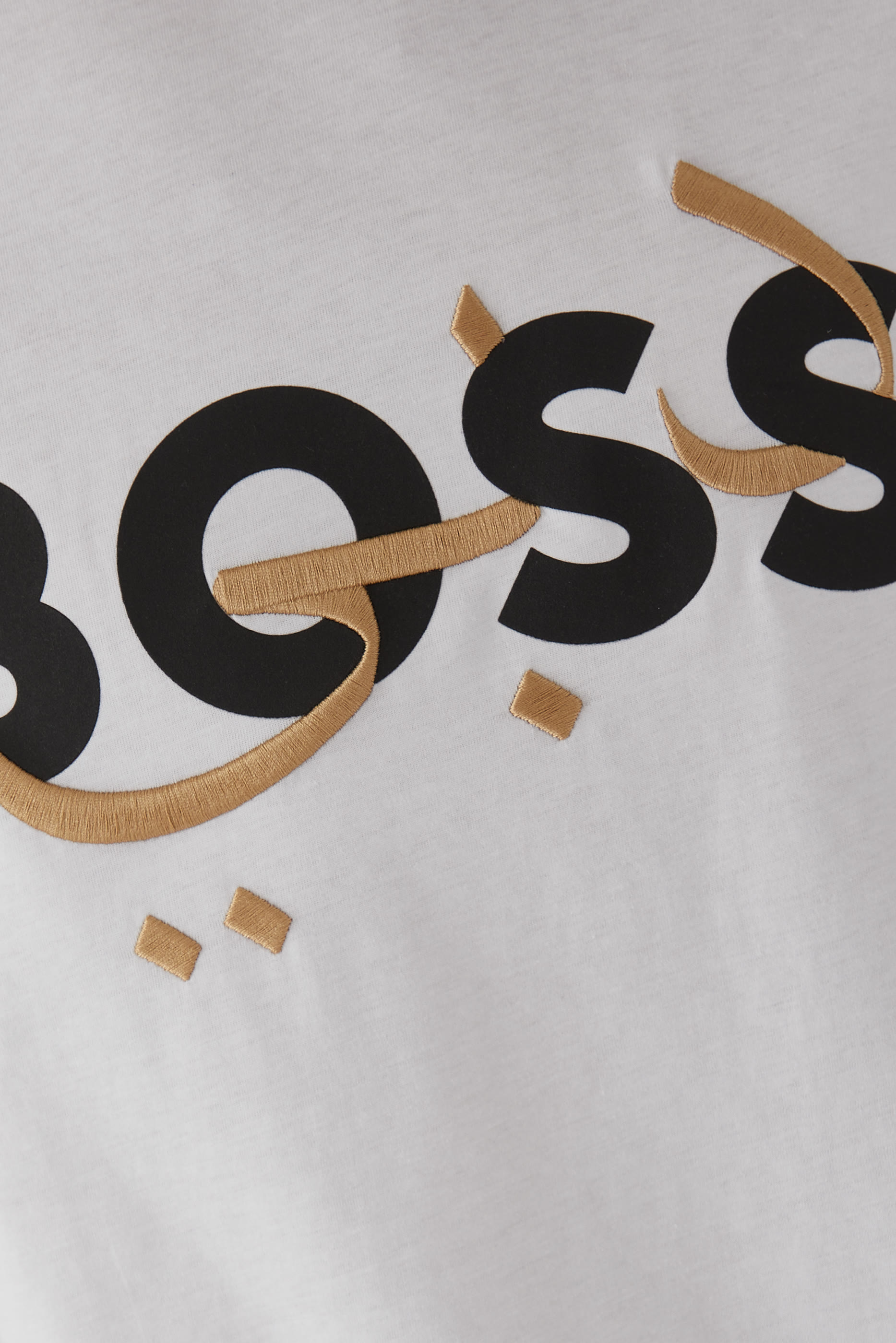 تيشيرت xدبي هالا بياقة ضيقة