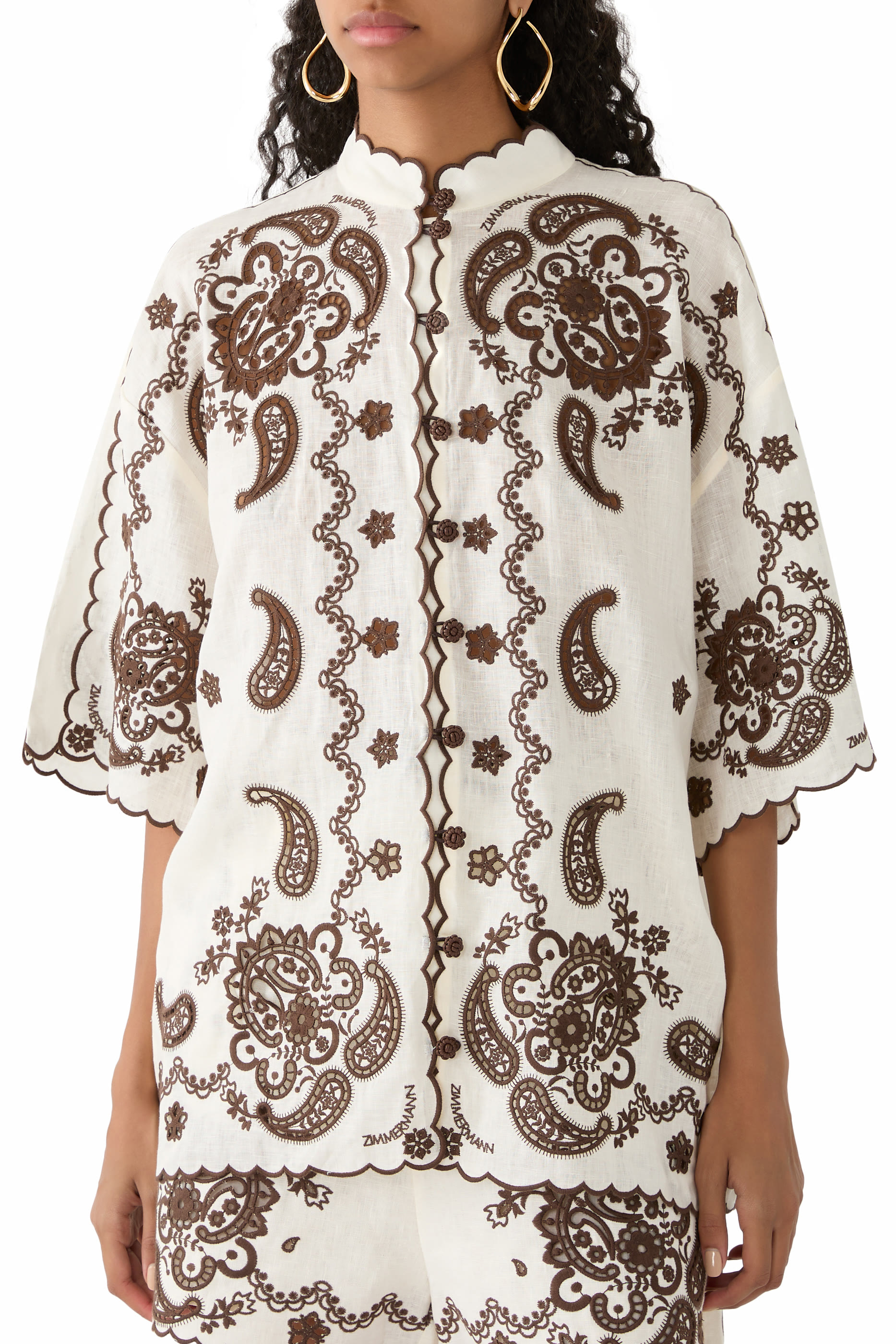 قميص أسيشن مطرز