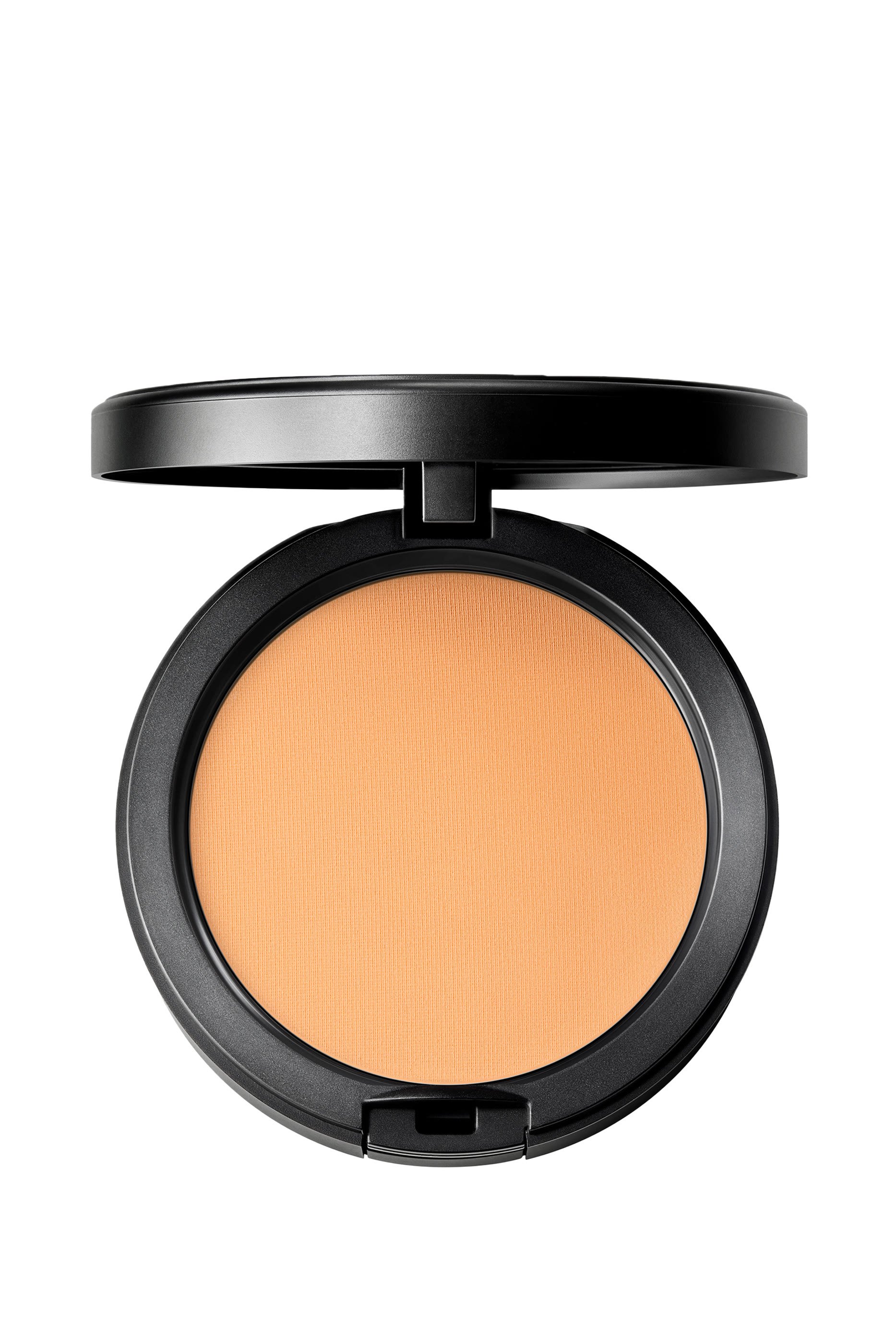 بودرة أساس ستوديو فيكس بلاس