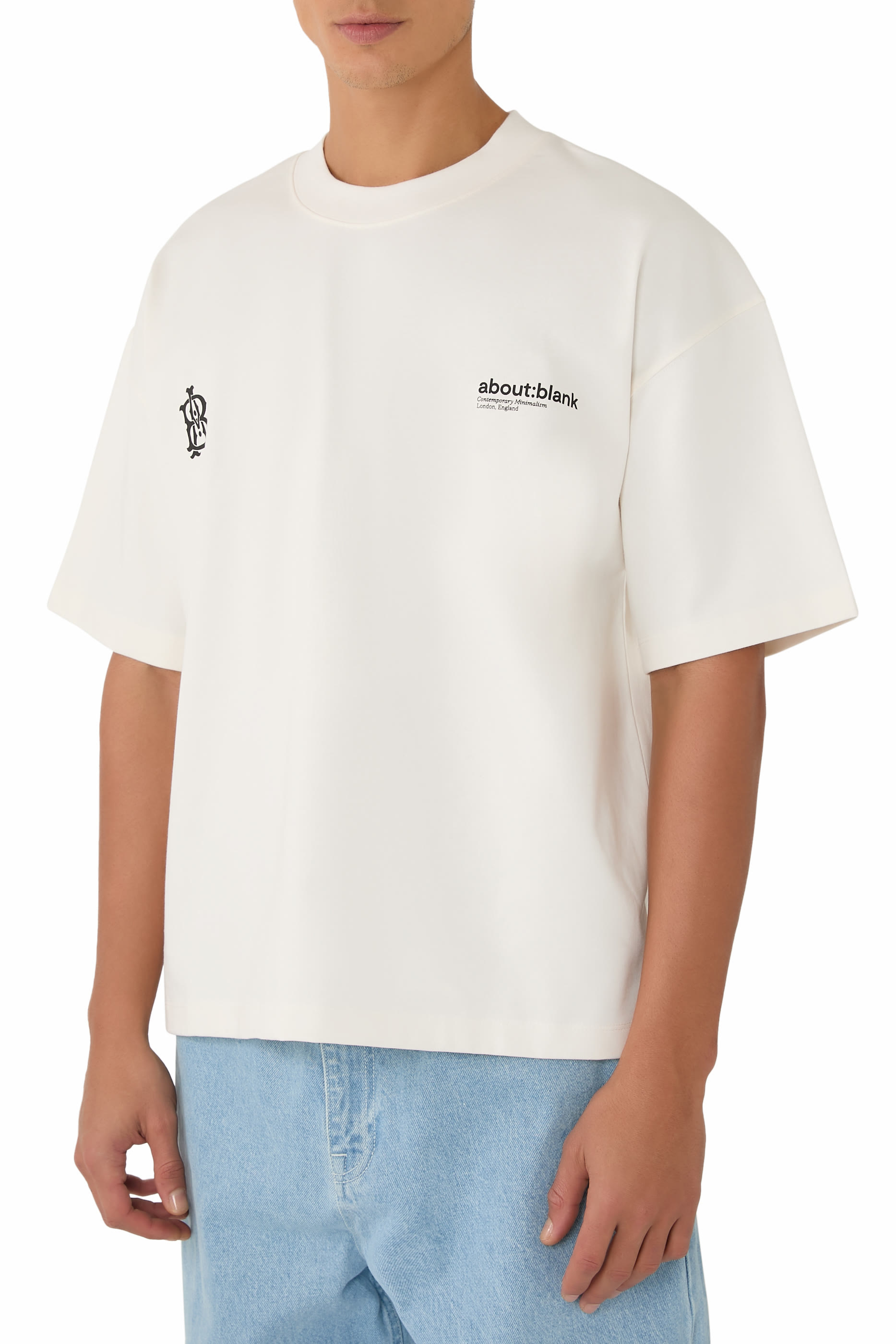 تيشيرت بطبعة مزدوجة لشعار الماركة