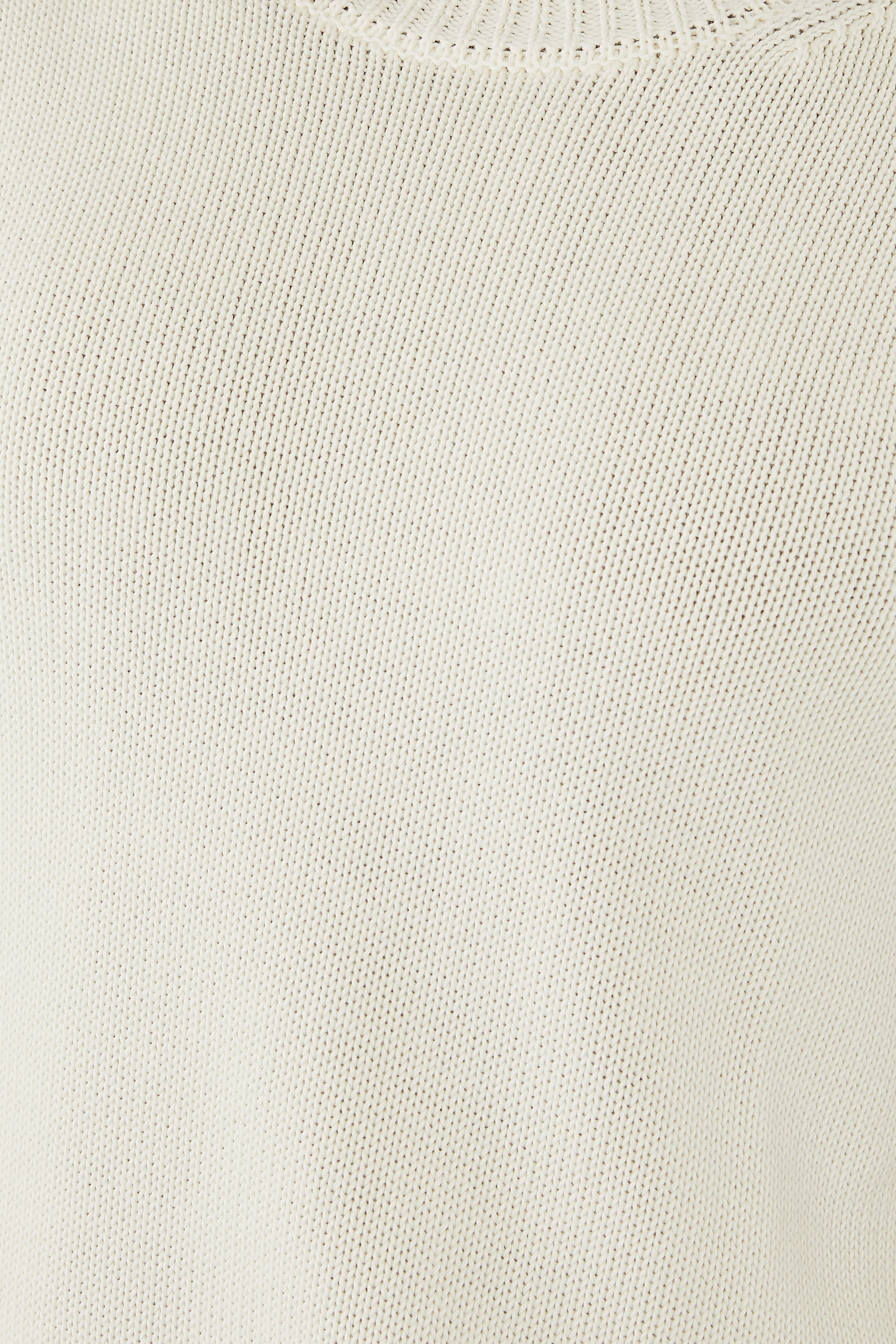 سويت شيرت بياقة ضيقة بقصة ضيقة