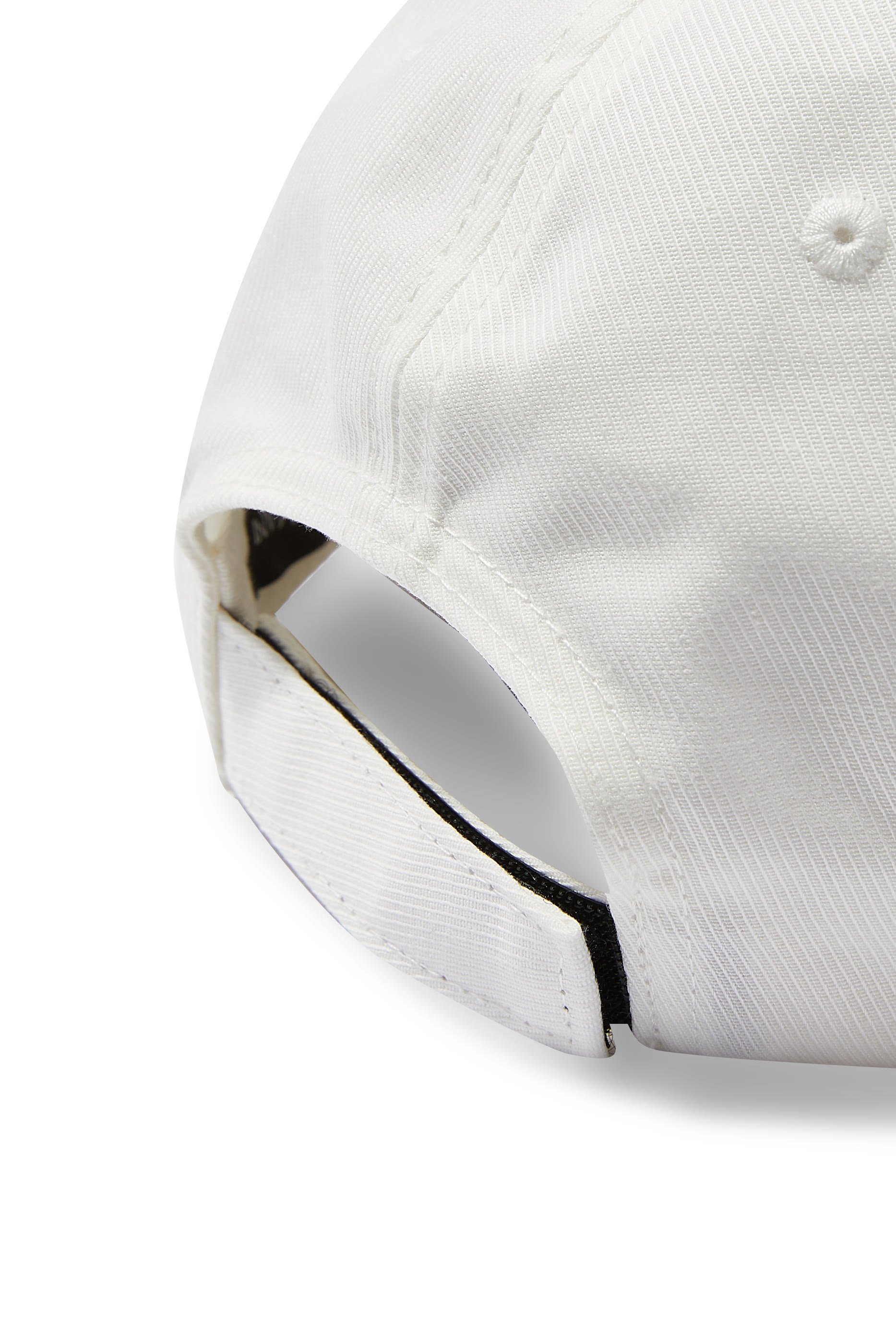 قبعة بيسبول بشعار الماركة