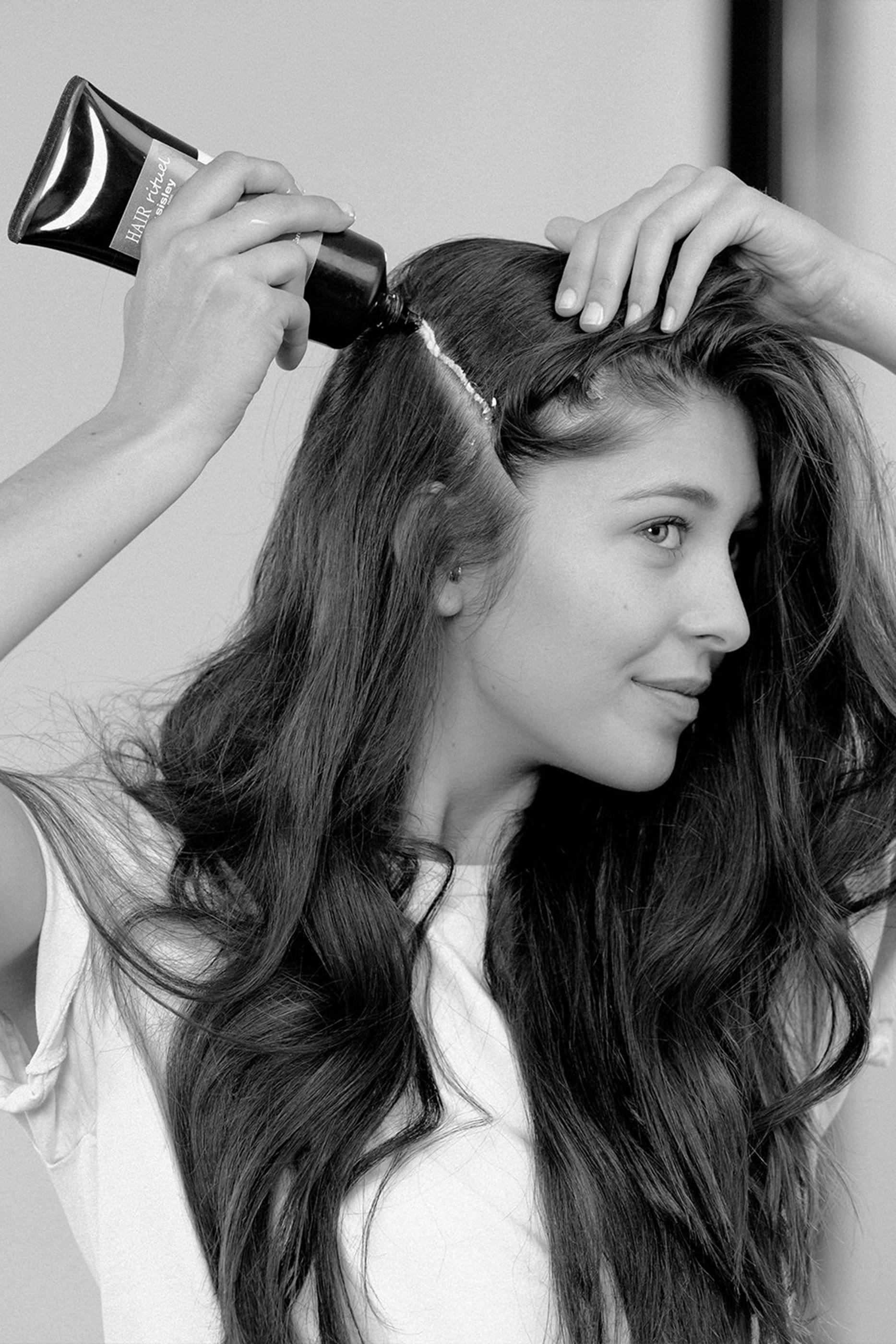 قناع قبل الشامبو للتنقية من السموم بالطمي الأبيض