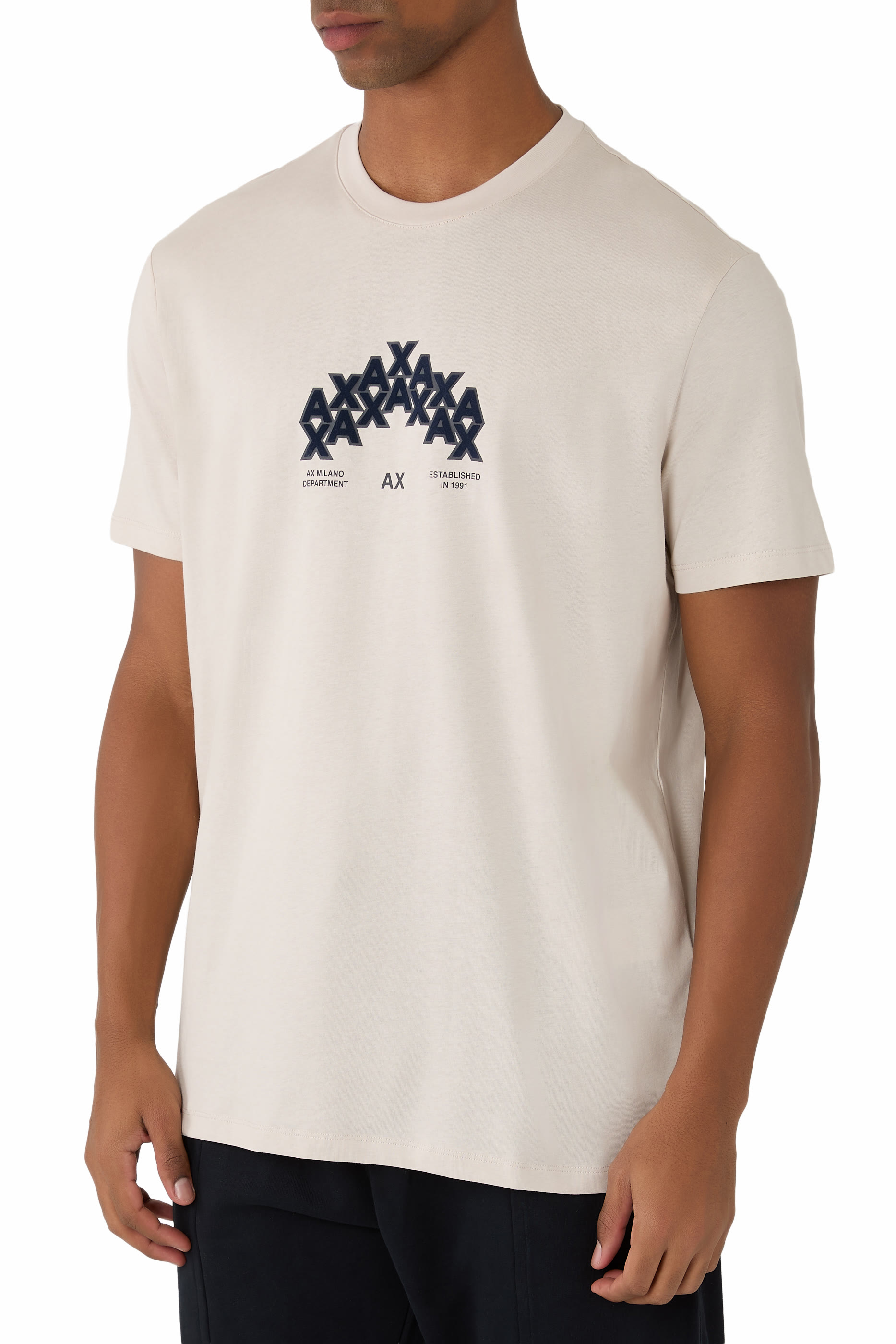 تيشيرت بنقشة غرافيكية