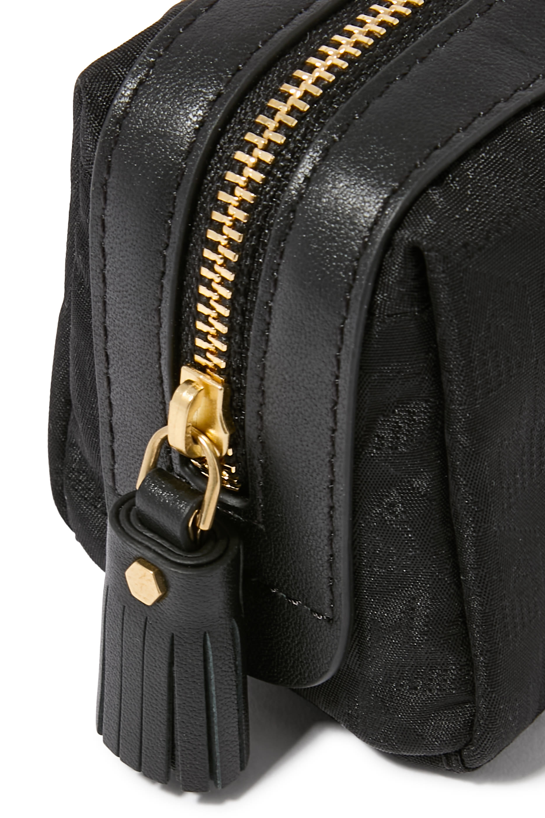 حقيبة صغيرة جيرلي ستاف بشعار الماركة