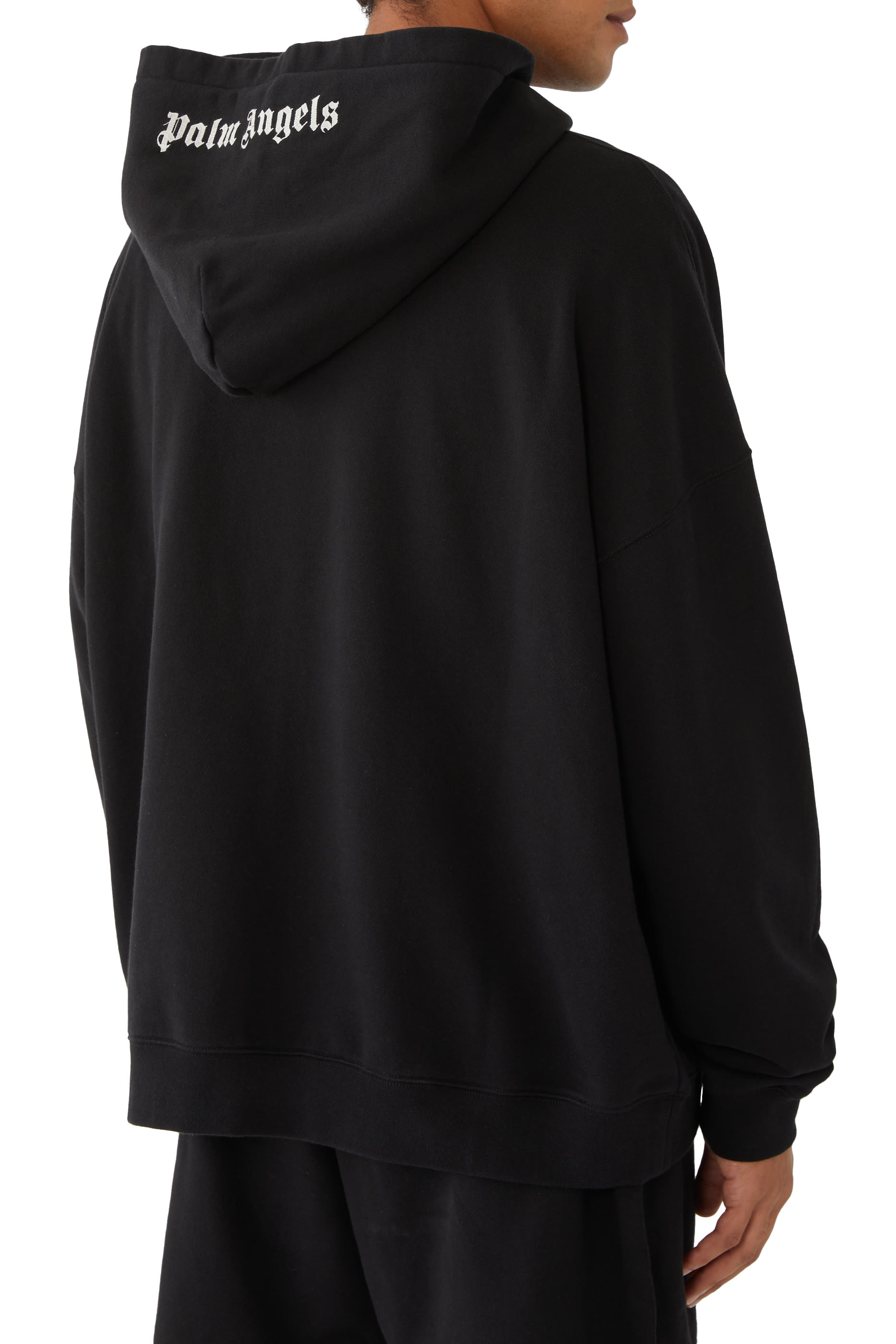 هودي كلاسيكي بشعار الماركة