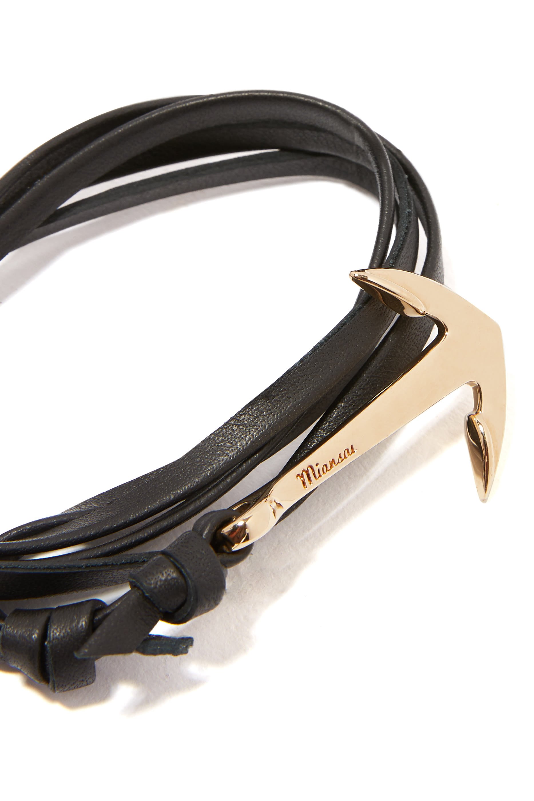 سوار جلد بتصميم مرساة