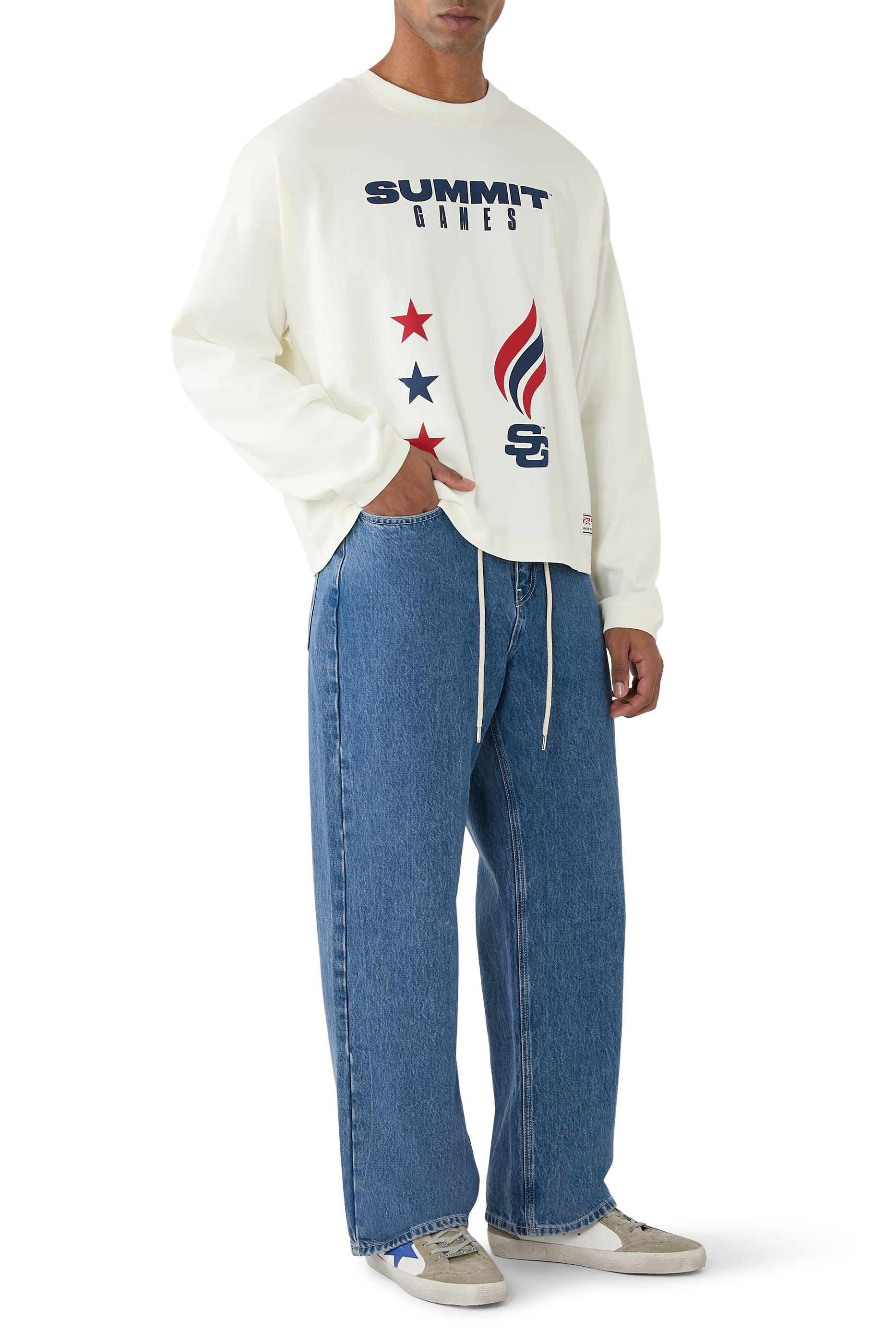 تيشيرت تشامبيون بأكمام قصيرة وشعار الماركة