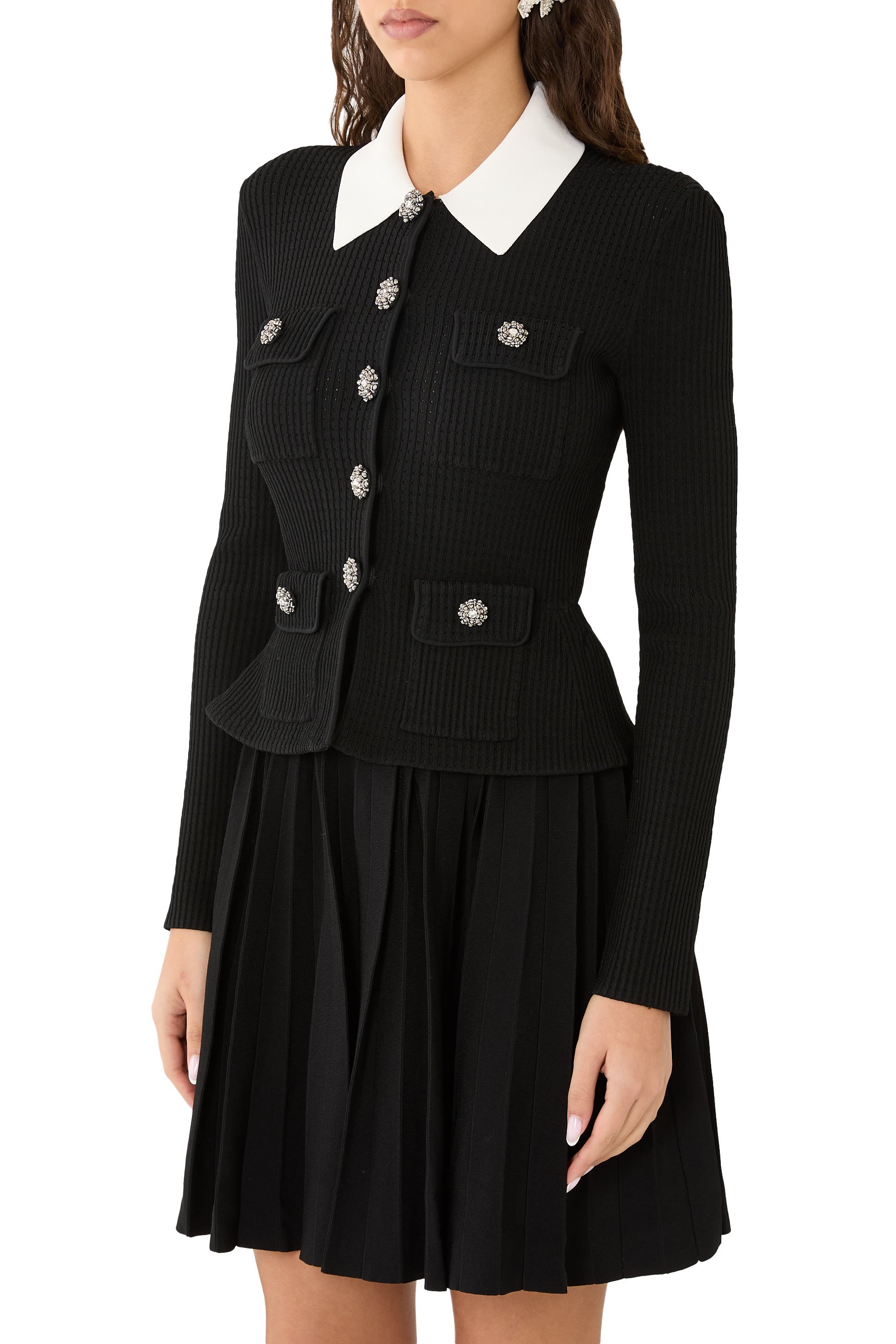 فستان قصير منسوج بقصة ضيقة