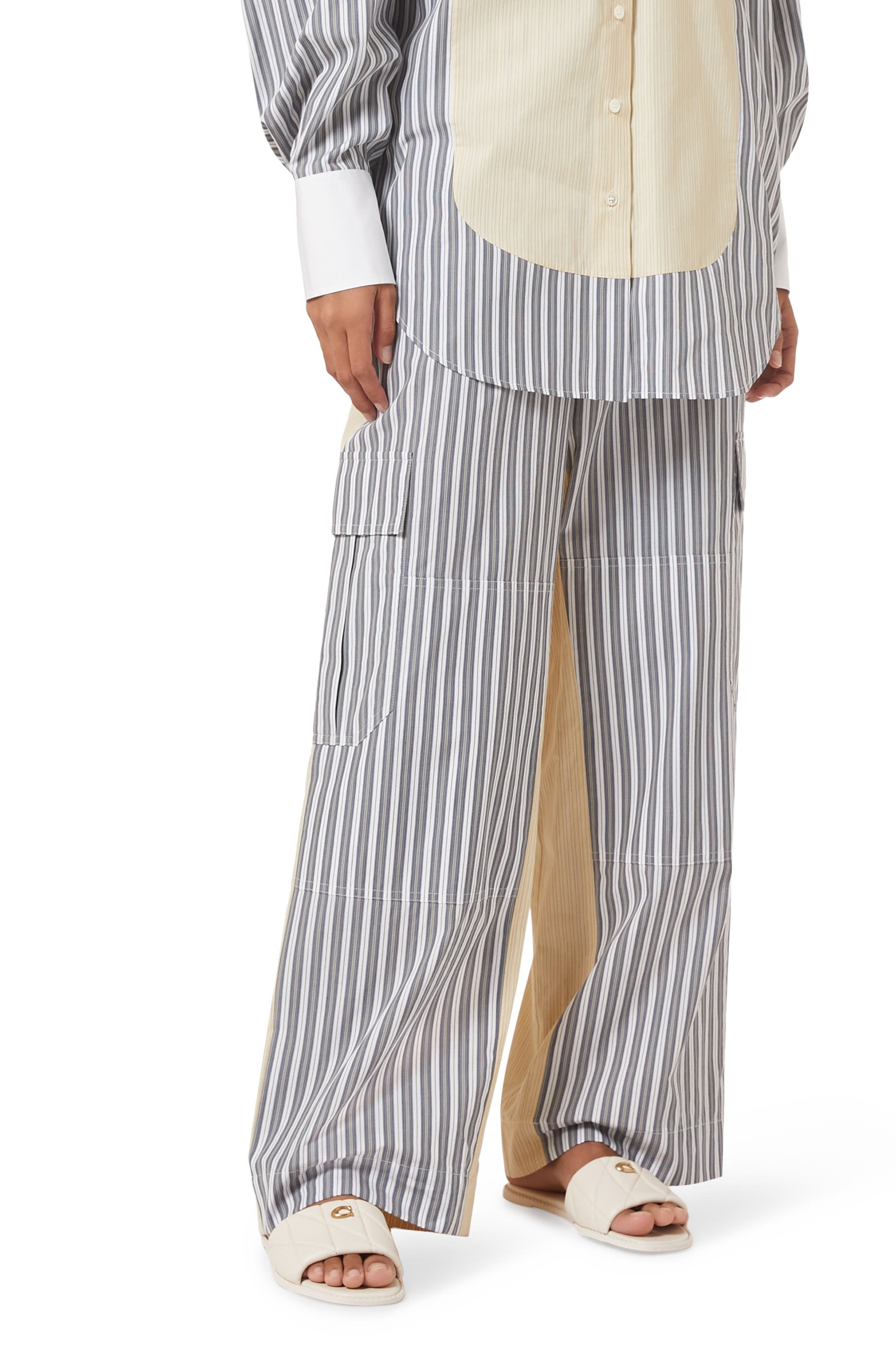 صندل هولي بتفاصيل مبطنة