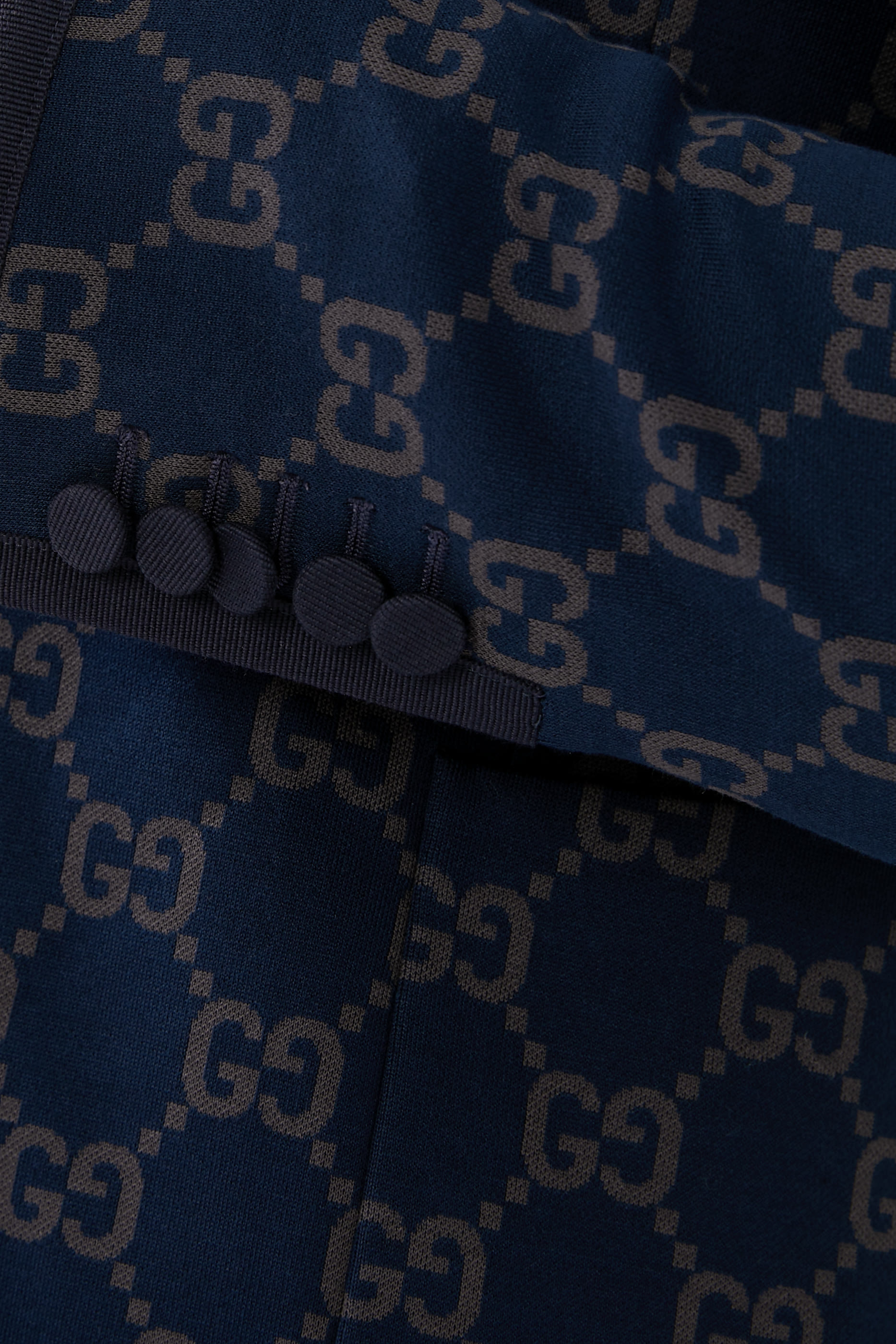 بليزر بنقشة حرفي شعار الماركة